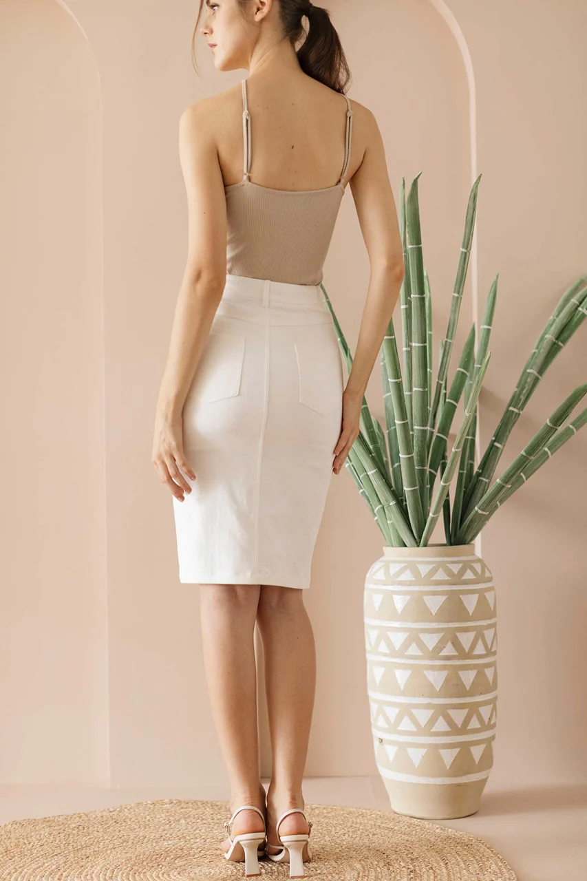 Dinajuxe Skirt (White) - Image 6