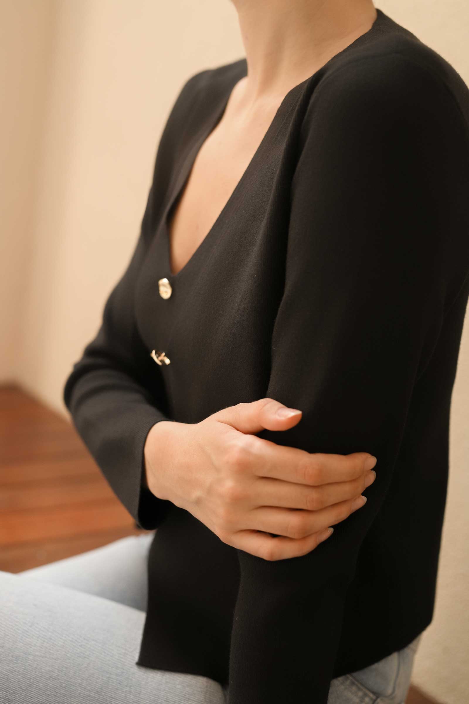 Dolix Knit Vest Top (Black) - Image 16