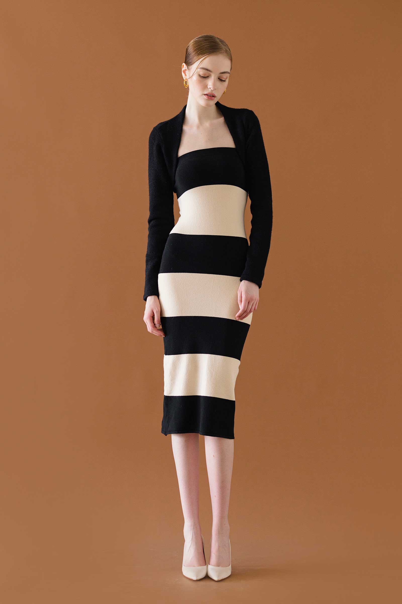 Duorie Cropped Cardi (Black) - Image 3