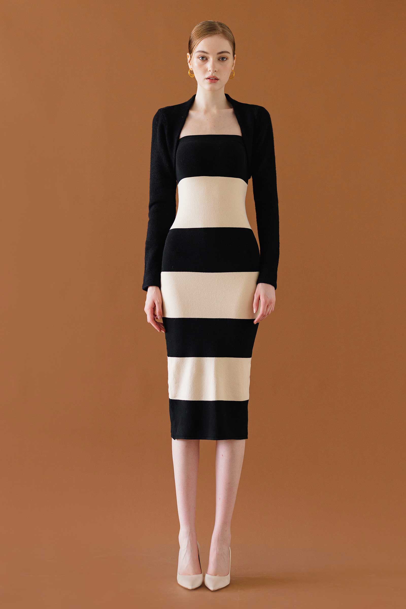 Duorie Cropped Cardi (Black) - Image 8
