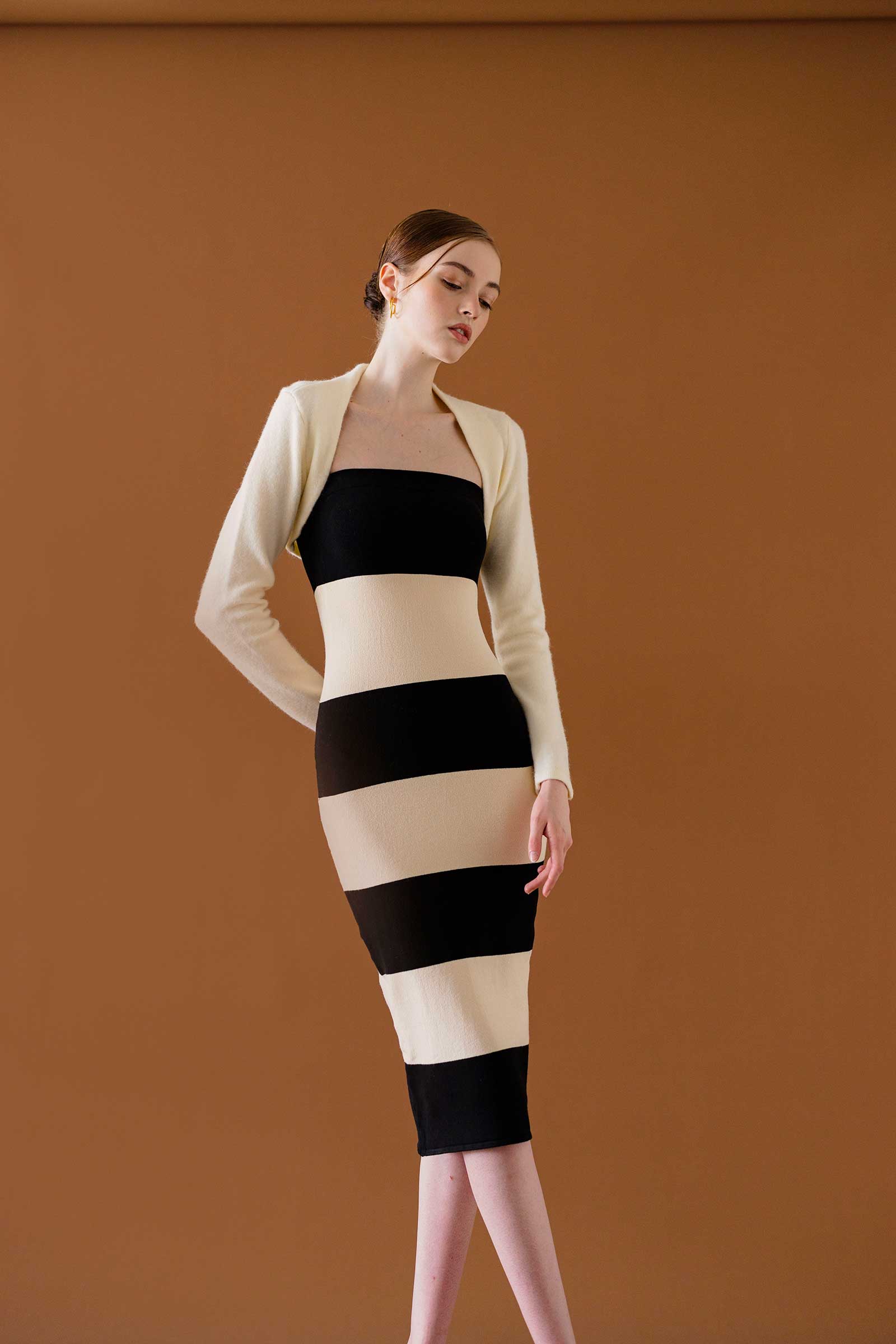 Duorie Cropped Cardi (Ecru) - Image 8
