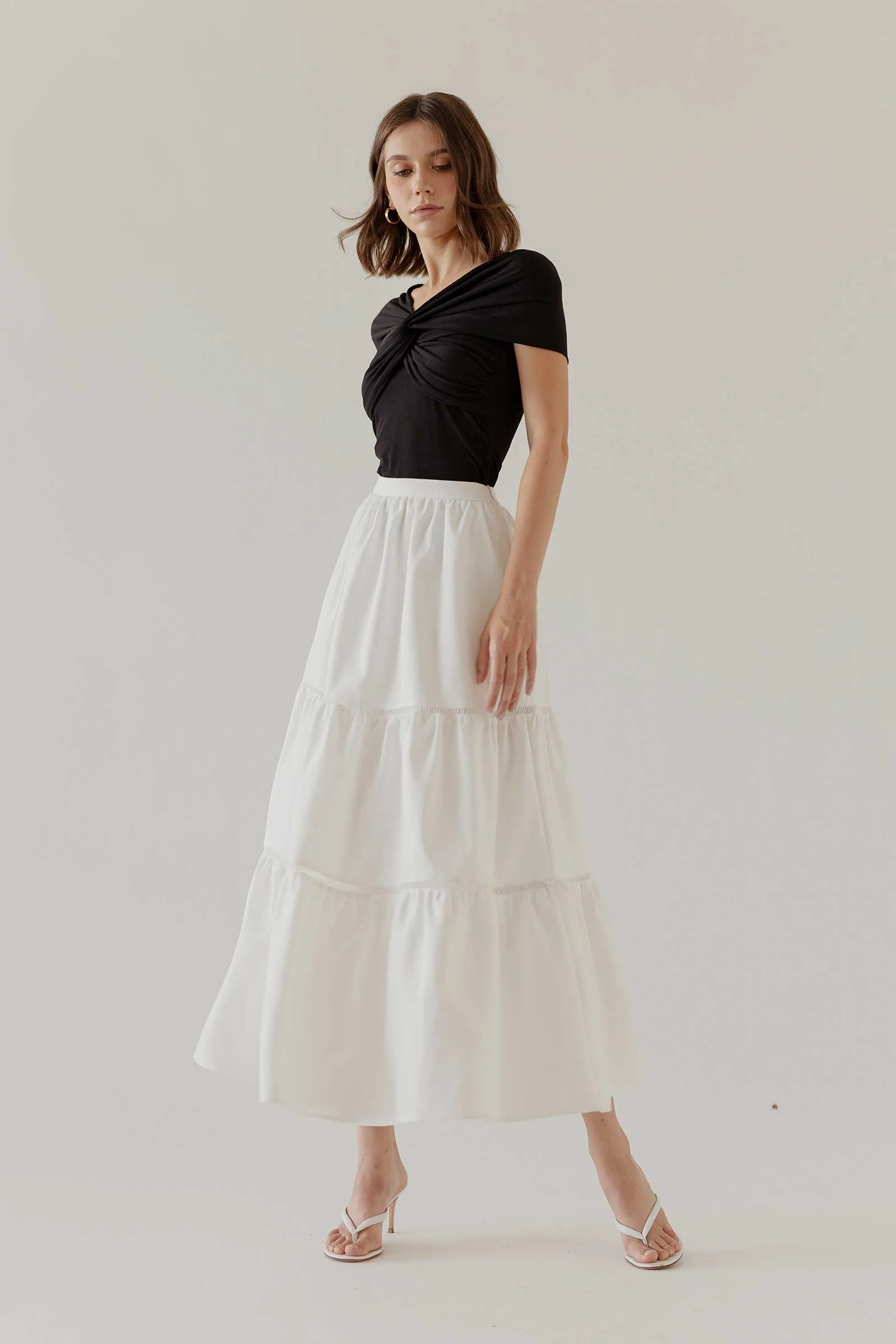 Dakiov Skirt (White) - Image 10