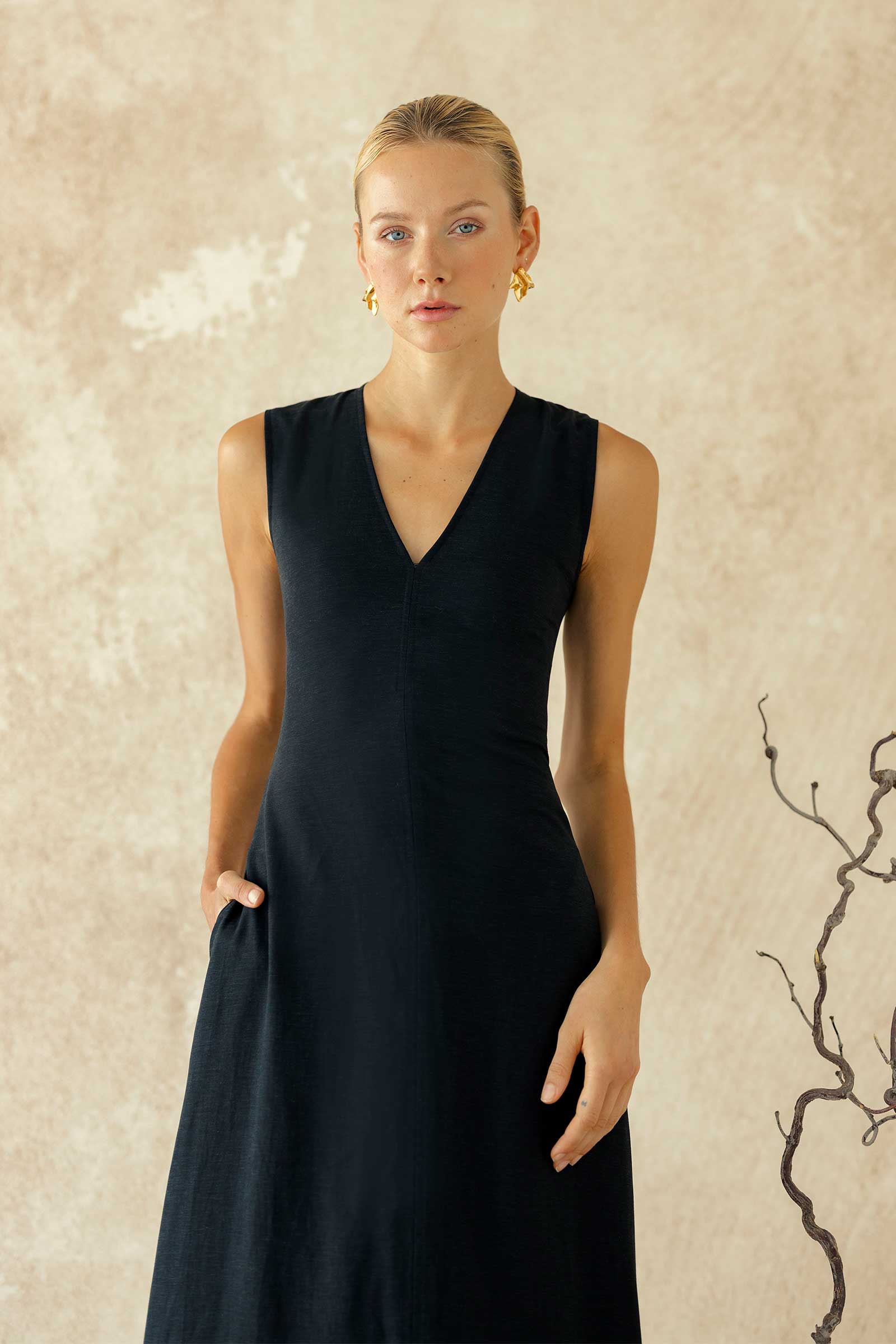 Dalen (Black) - Image 2