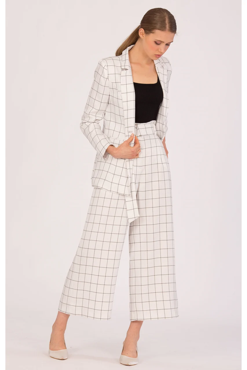 Darioliy Jacket (White) - Image 4