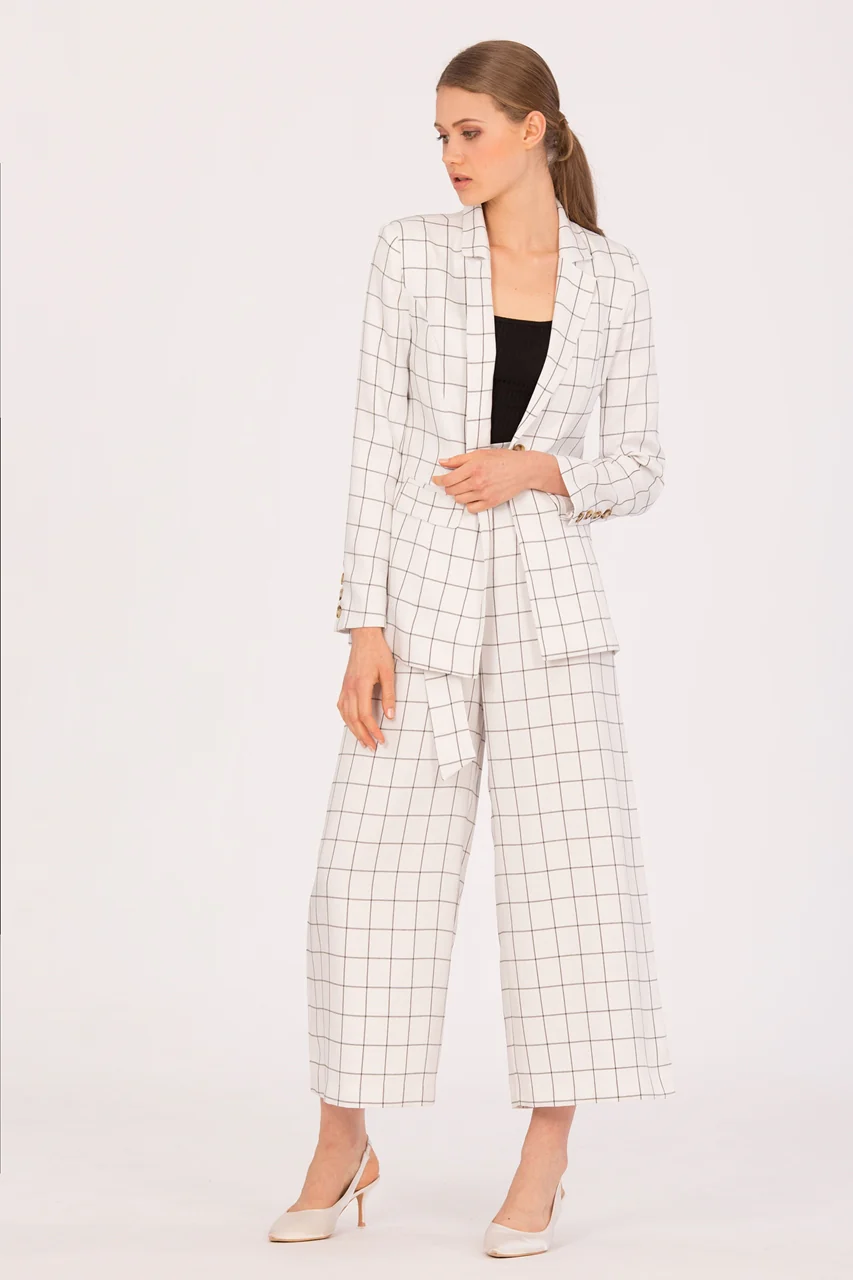 Darioliy Jacket (White) - Image 6