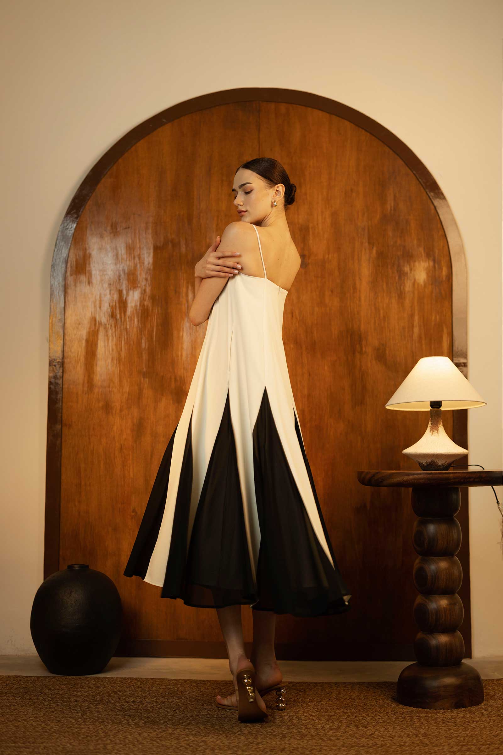 Vivid (White) - Image 10
