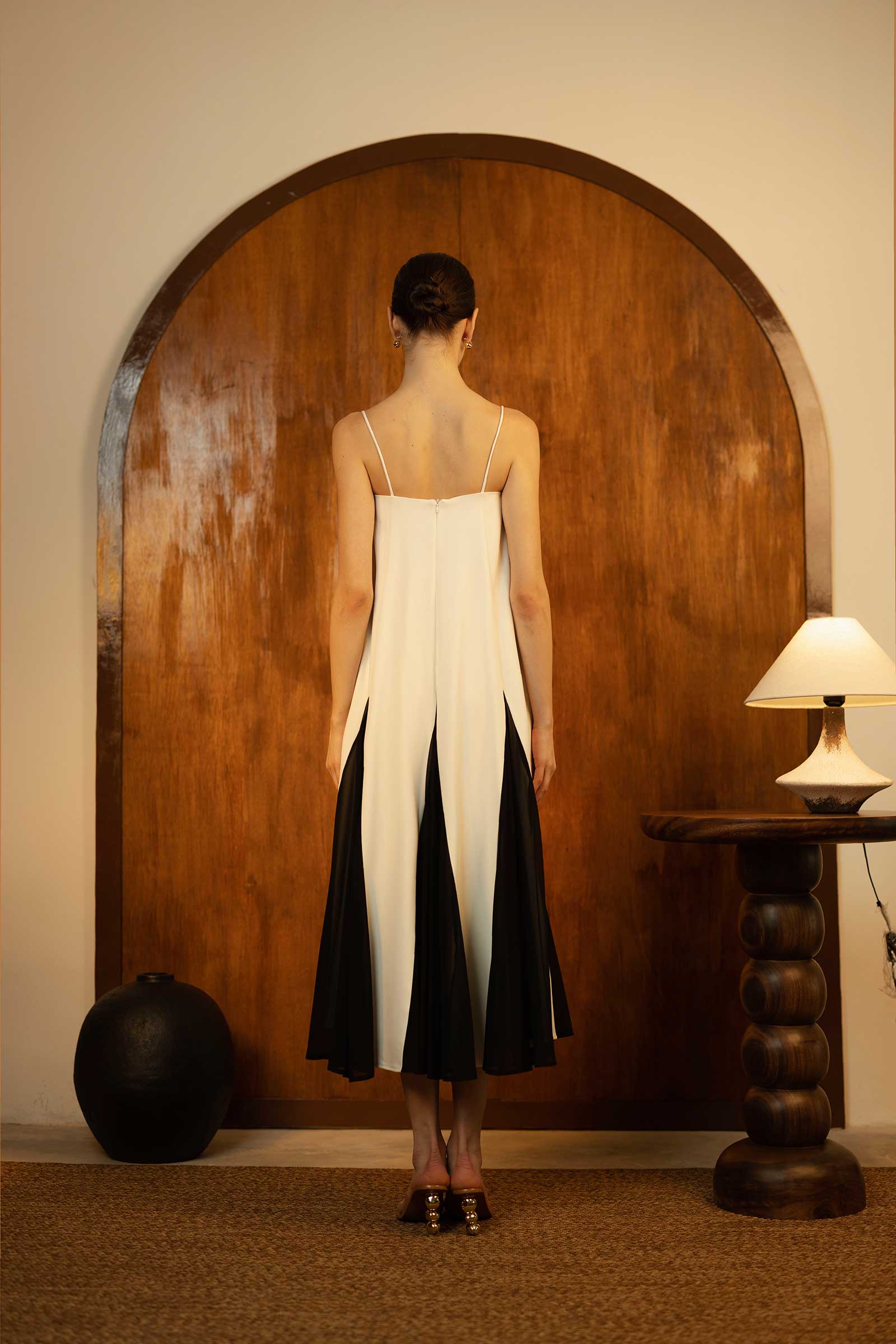 Vivid (White) - Image 3