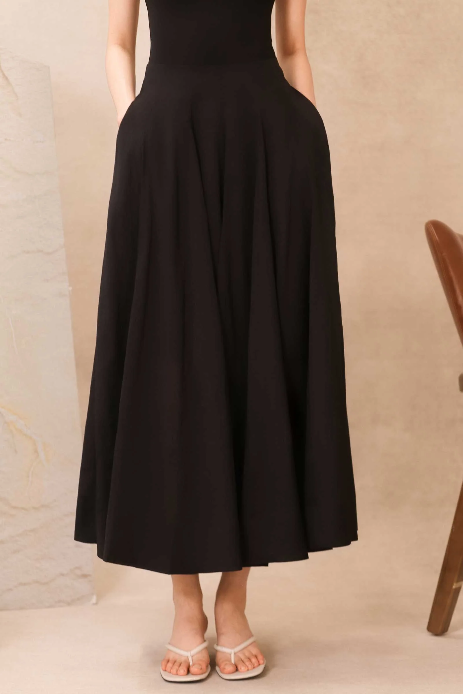 Dalaire Organza Skirt (Black) - Image 3