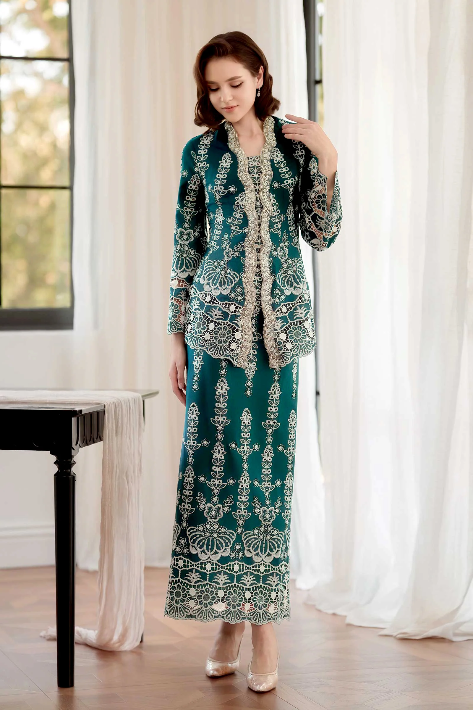 Embun Kebaya Top (Teal) - Image 12