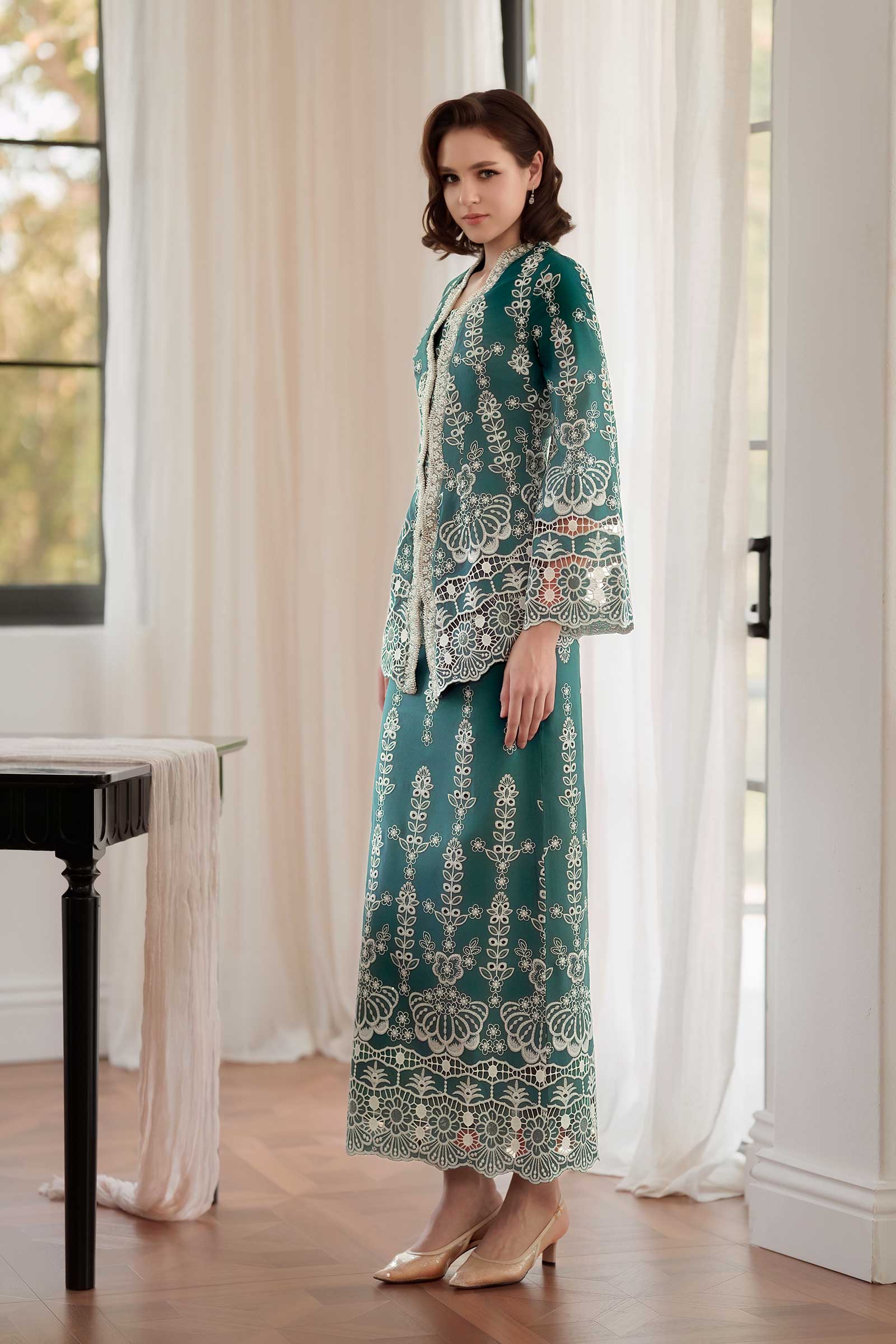 Embun Kebaya Top (Teal) - Image 16