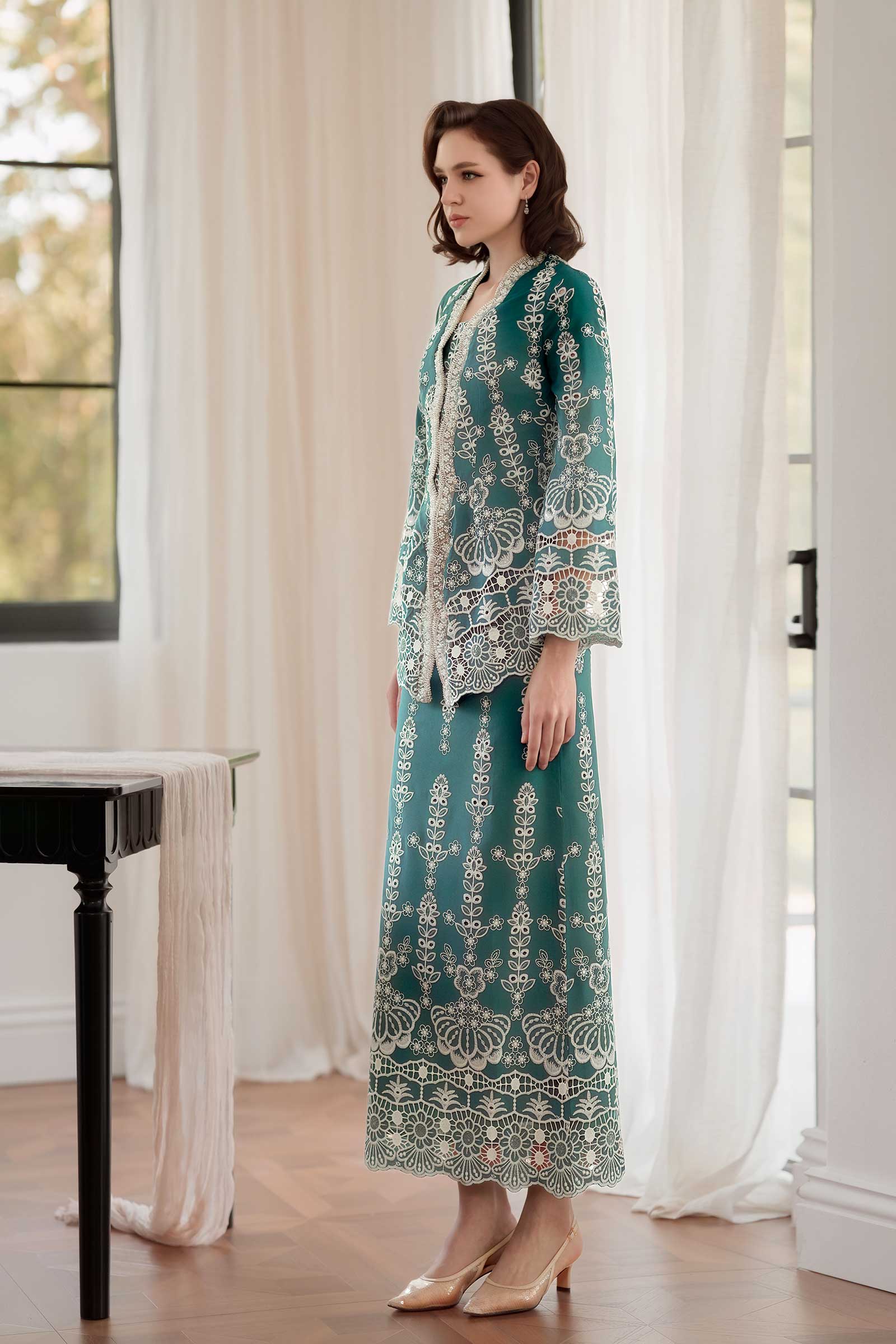 Embun Kebaya Top (Teal) - Image 18