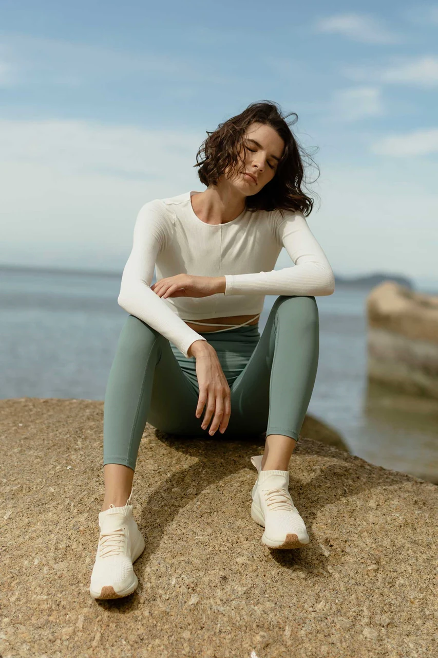 Daliaxor Top (White) - Image 2