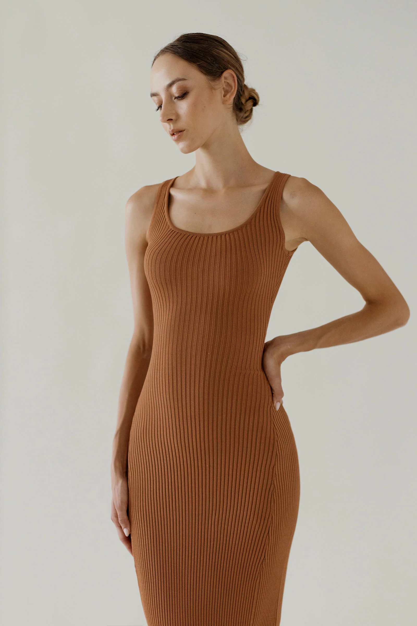 Dujuriev (Brown) - Image 5