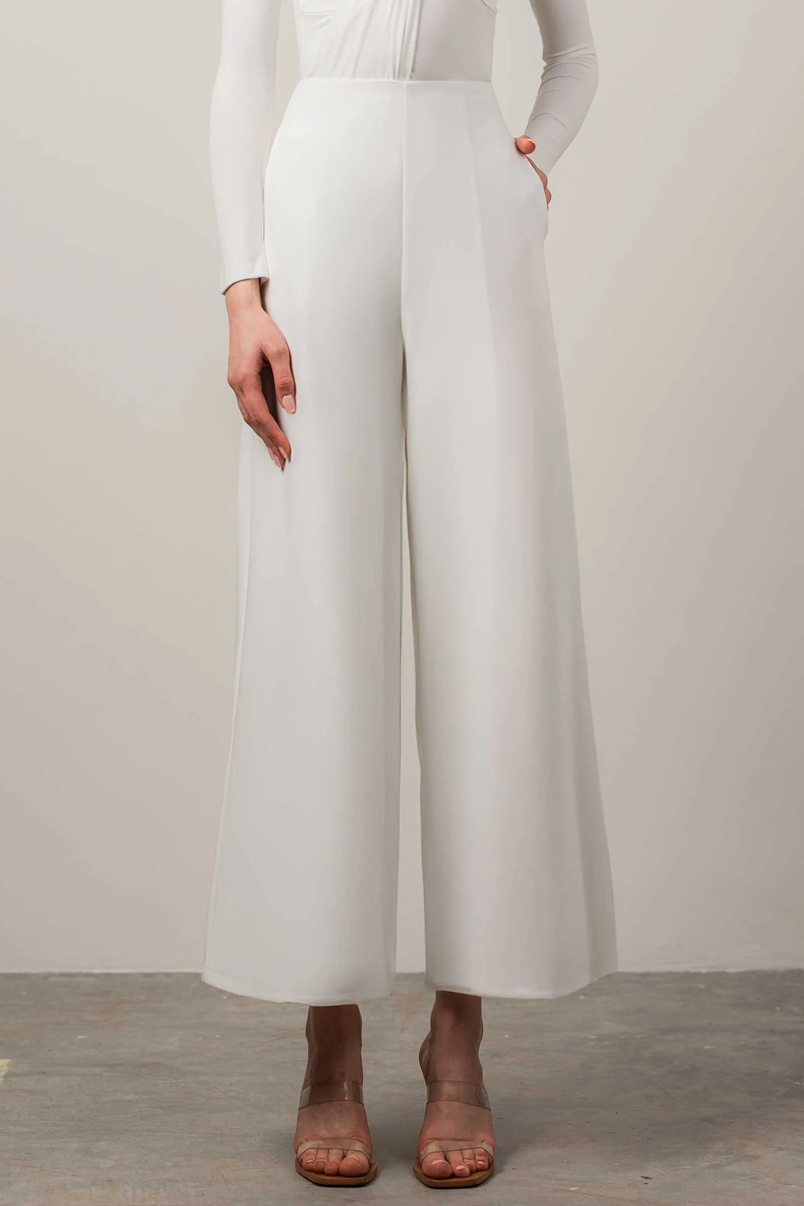 Dolef Pants (White) - Image 2