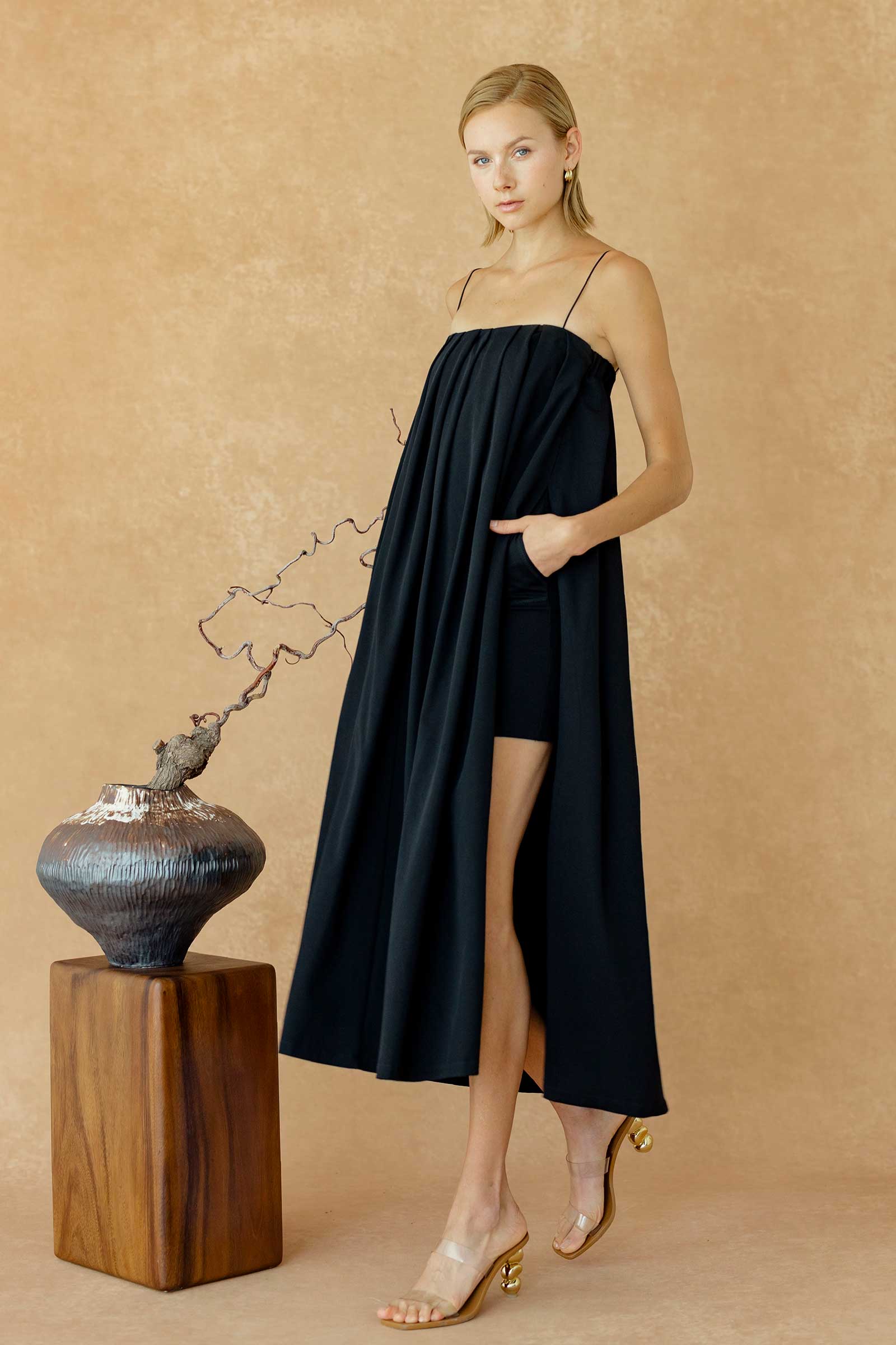 Deala (Black) - Image 3