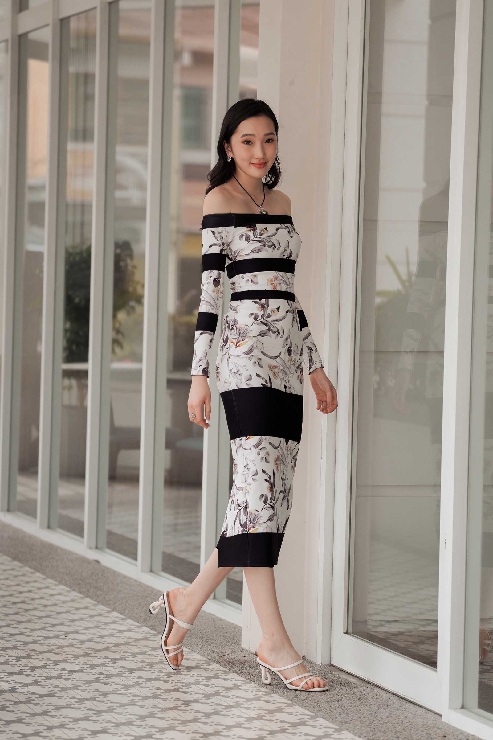 Enchanteur  Dress (Black) - Image 5