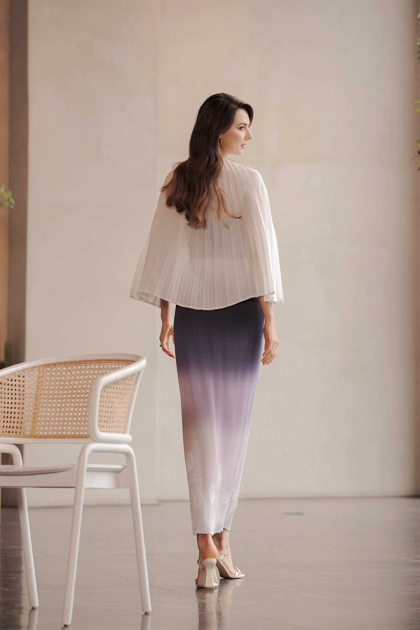 Diorex (White Cape) - Image 2
