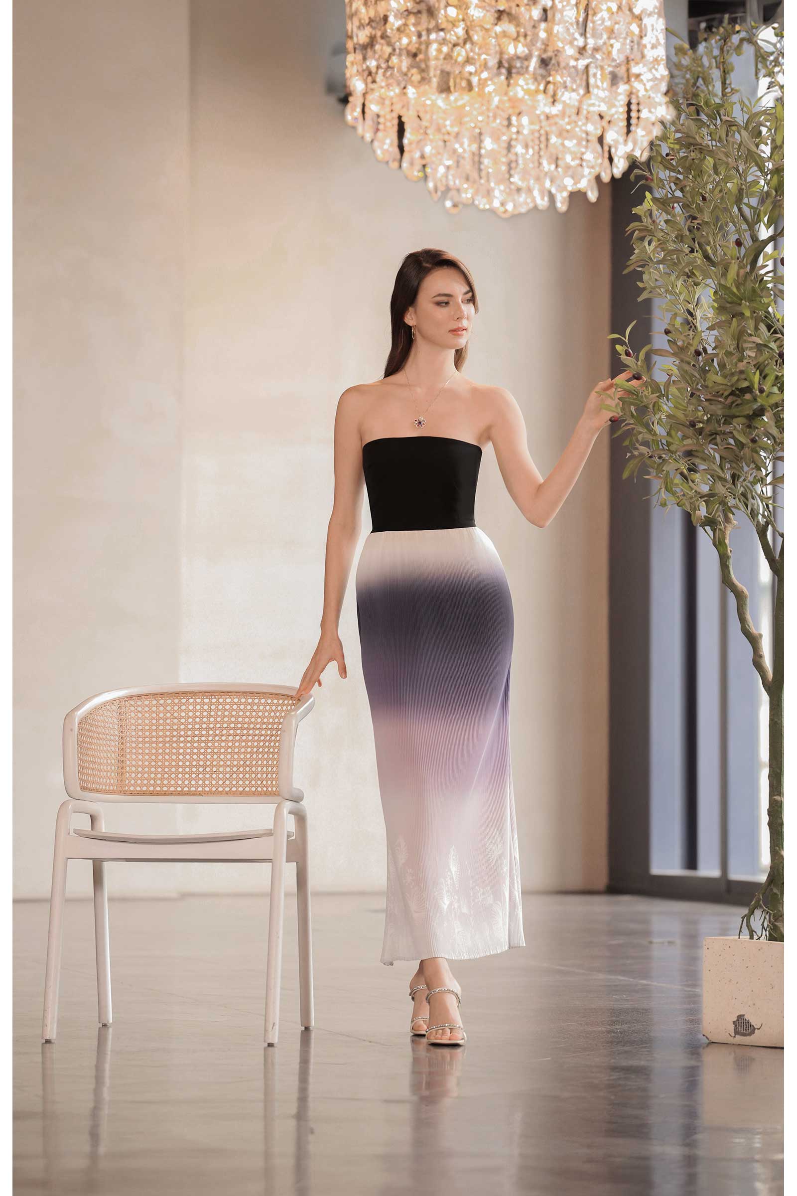 Diorex (White Cape) - Image 3