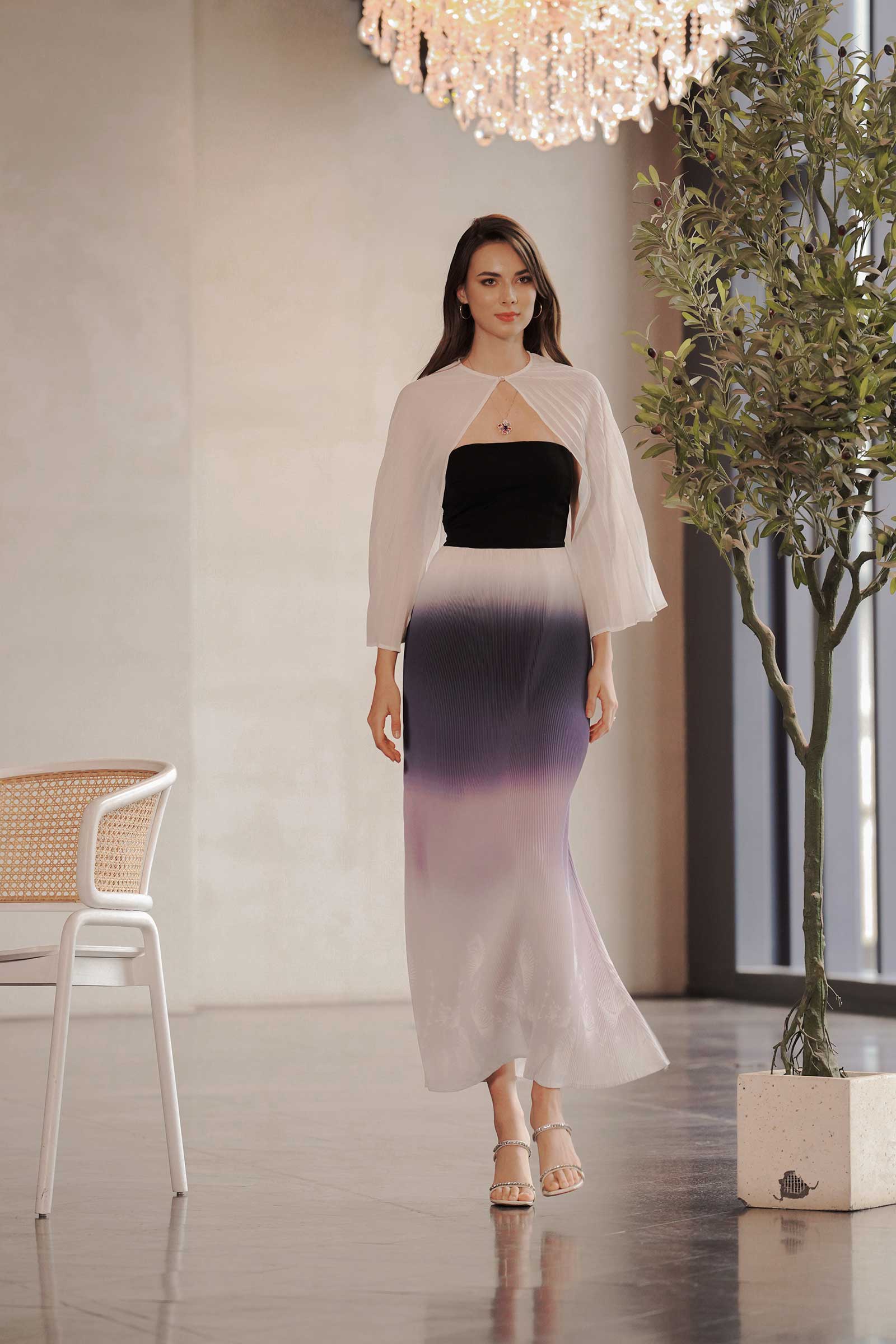 Diorex (White Cape) - Image 7
