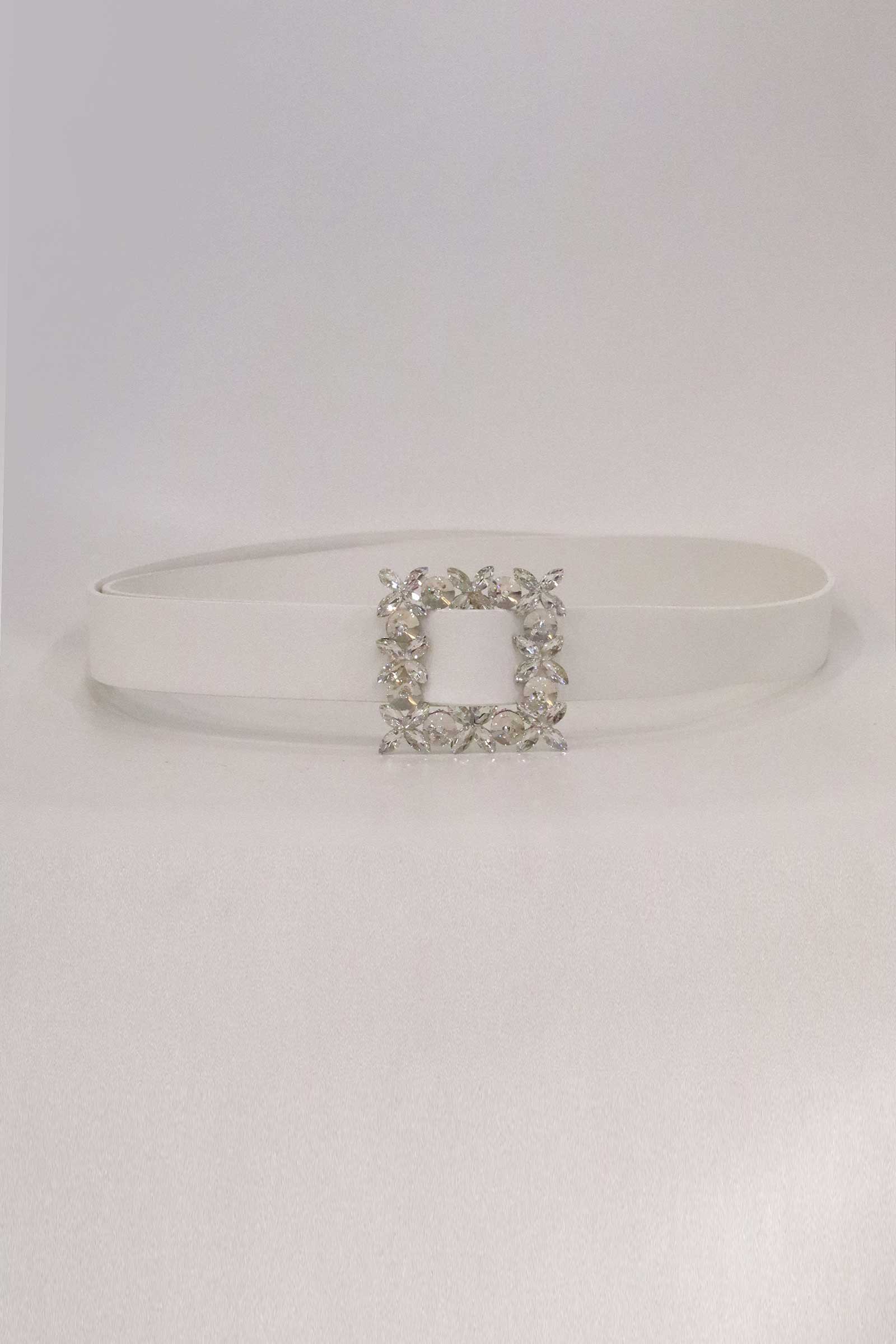 Dioxe Crystal (White) (NON RETURNABLE) - Image 5