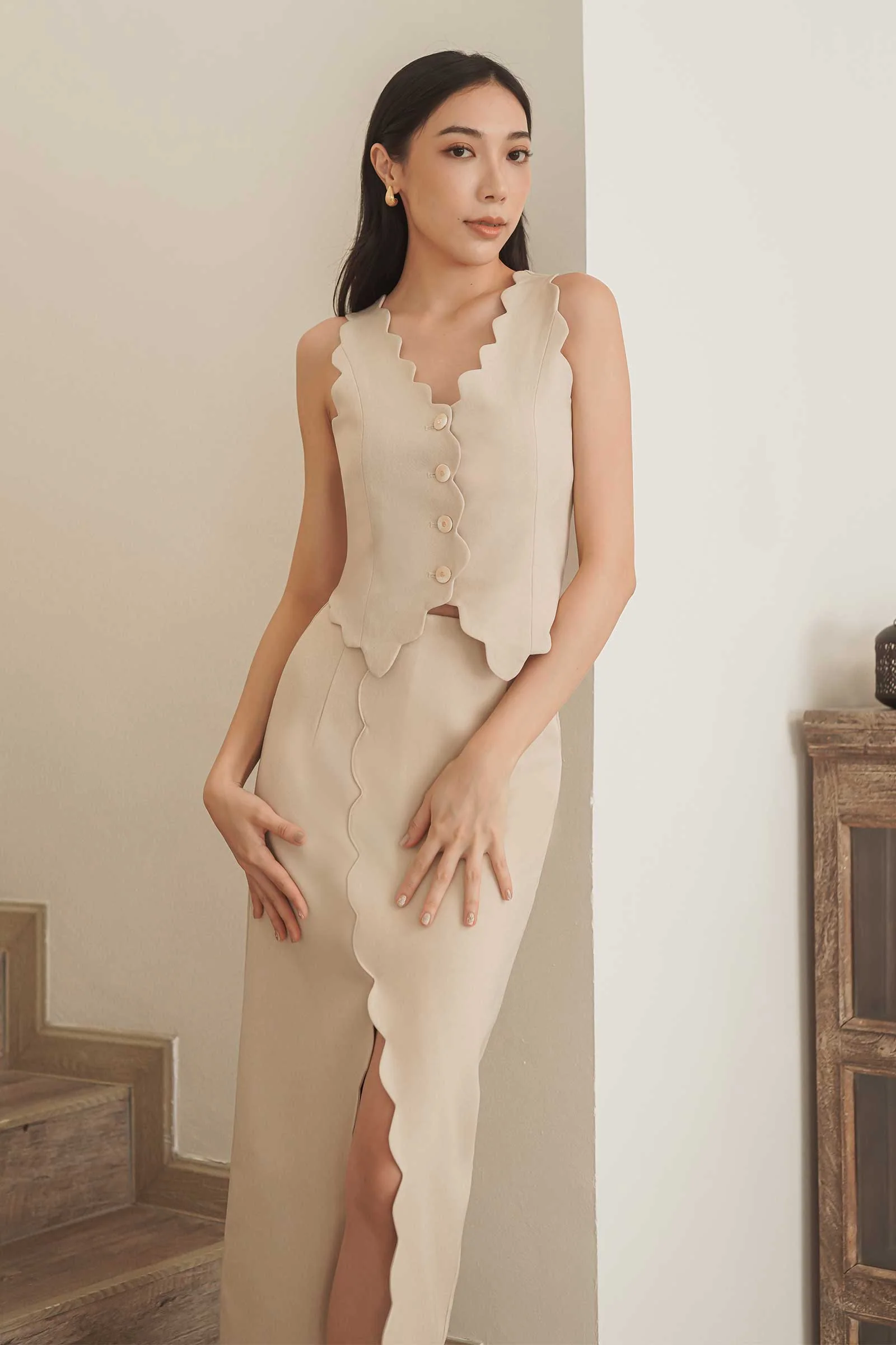Diasv Scallop Vest Top (Beige) - Image 2