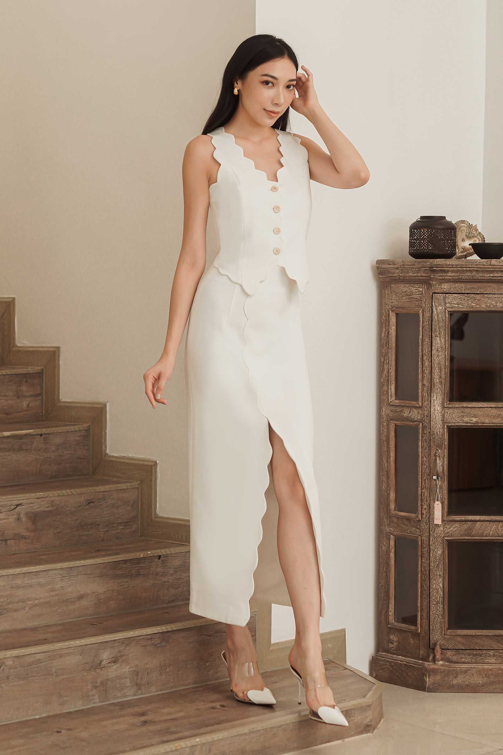 Diuxe Scallop Skirt (White) - Image 3