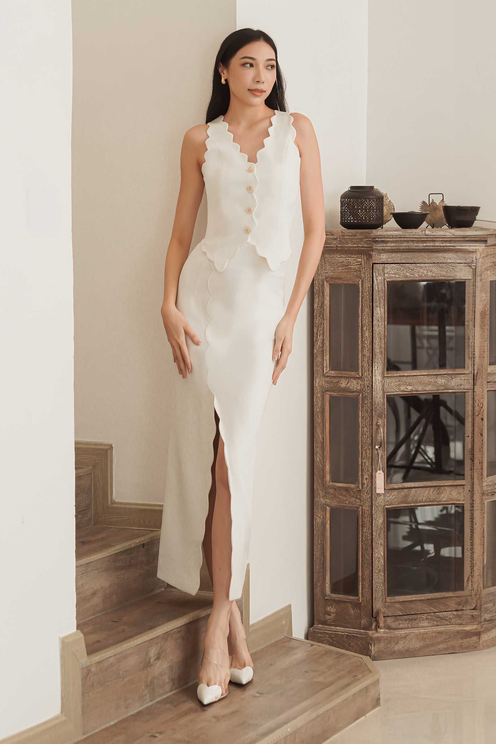 Diuxe Scallop Skirt (White) - Image 7
