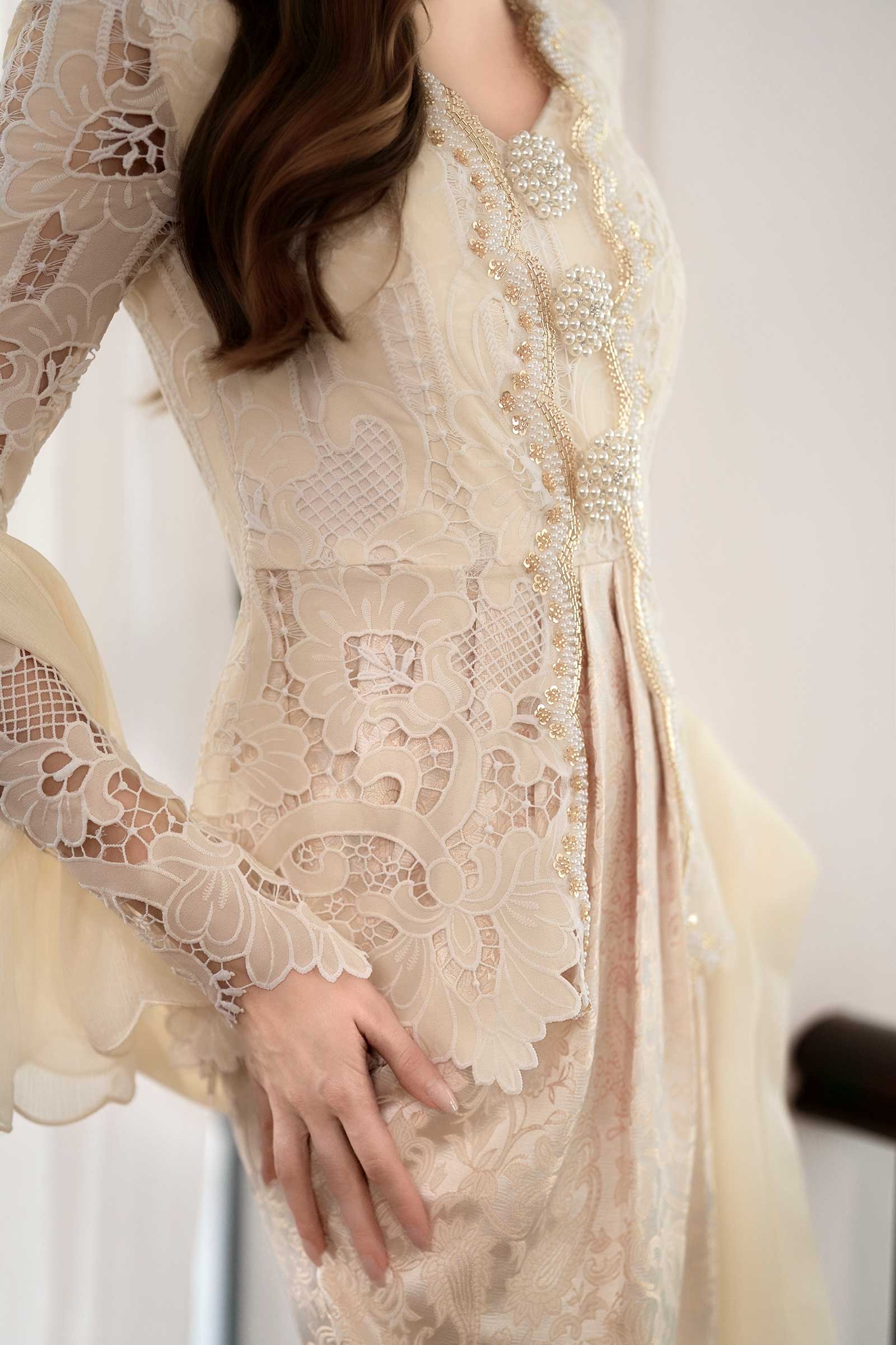 Seroja Kebaya Top (Cream) - Image 10