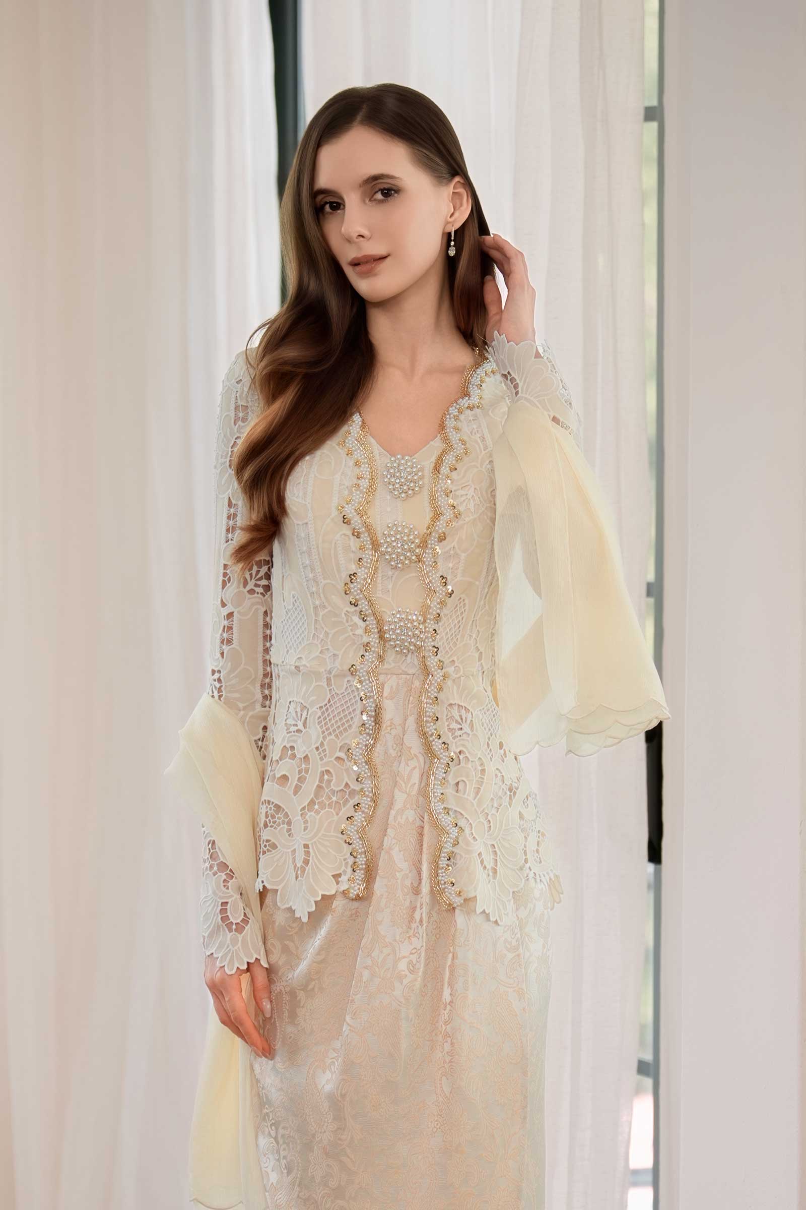 Seroja Kebaya Top (Cream) - Image 2