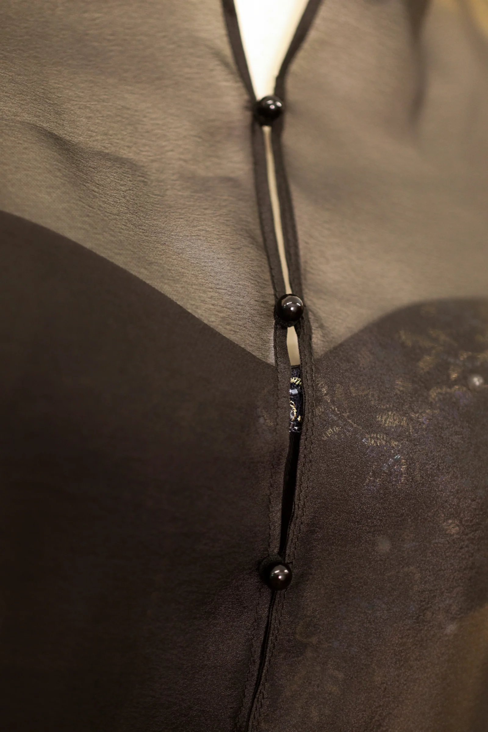 Casa Multiway Cape (Black) - Image 5