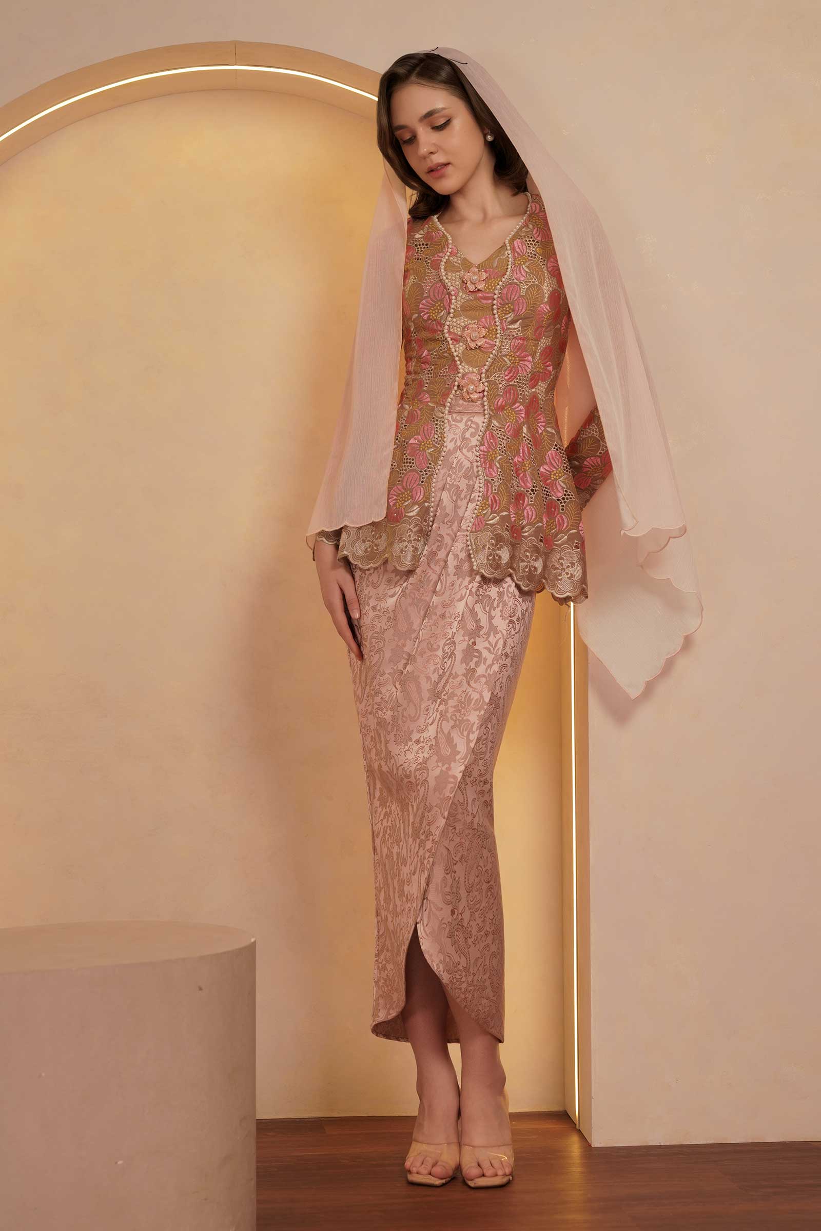 Coraline Modern Kebaya Set (Blush) - Image 11