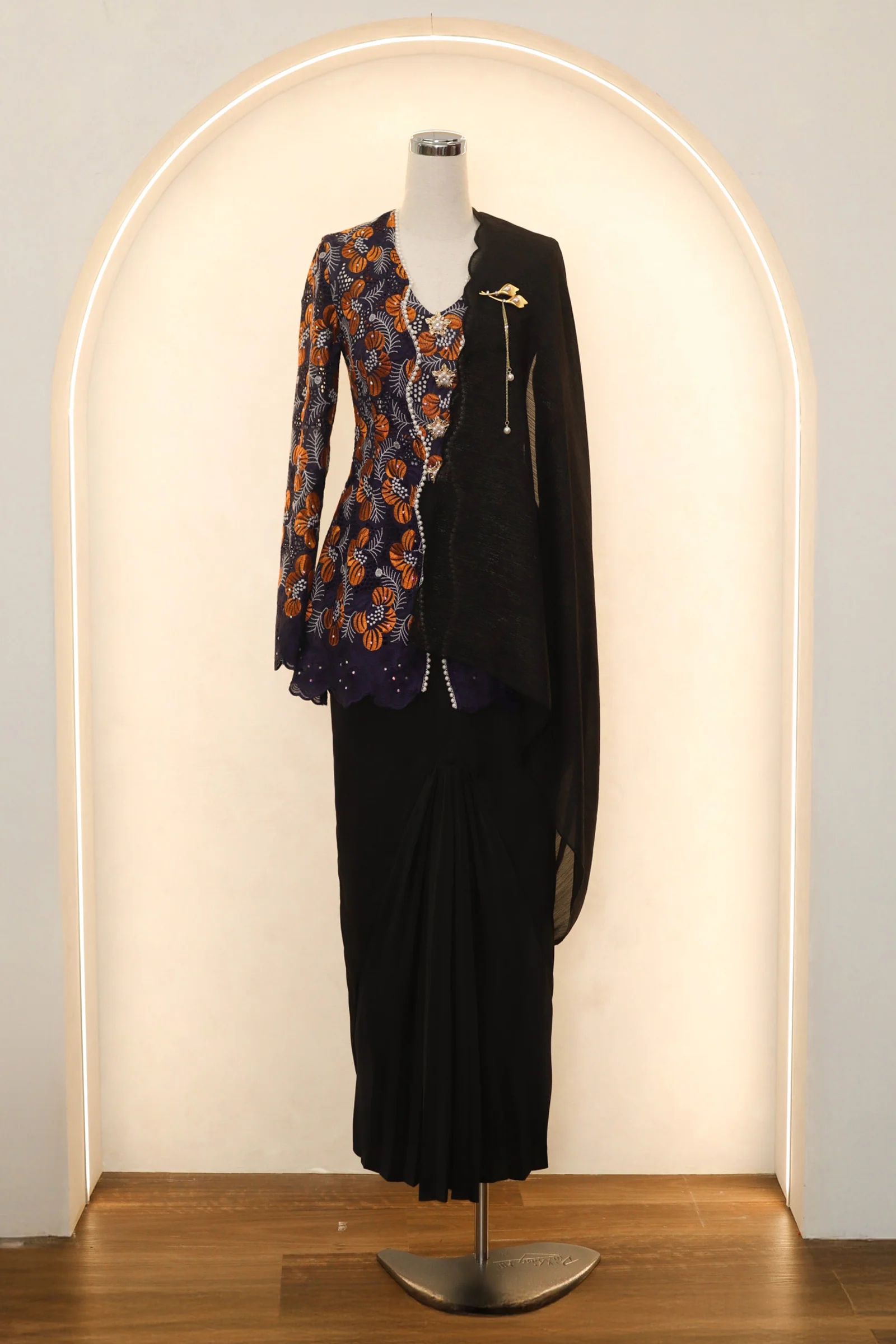 Kemboja Kebaya Top - Image 35