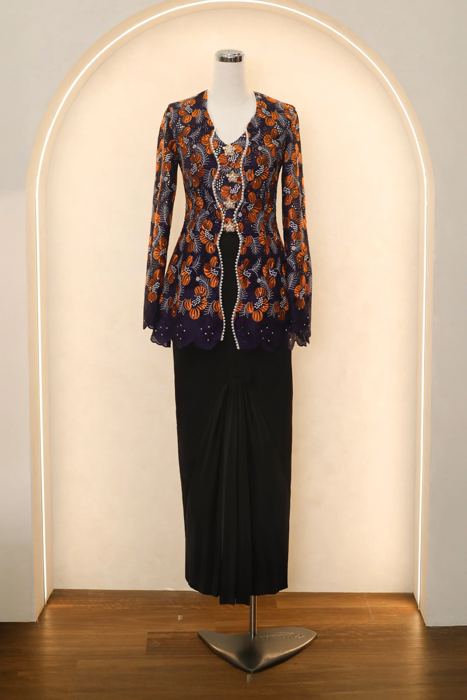 Kemboja Kebaya Top - Image 44