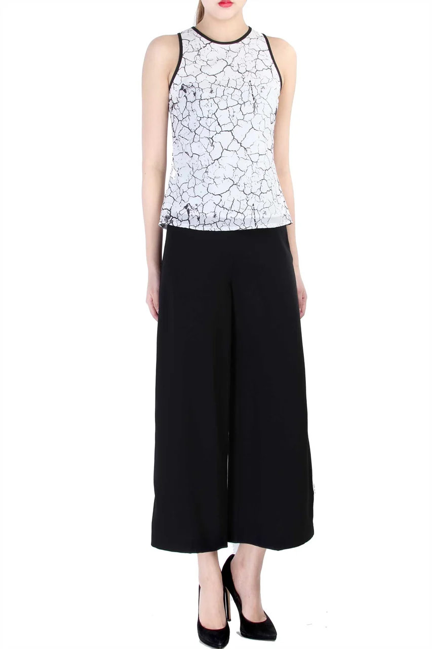 Dyora Top (Black)