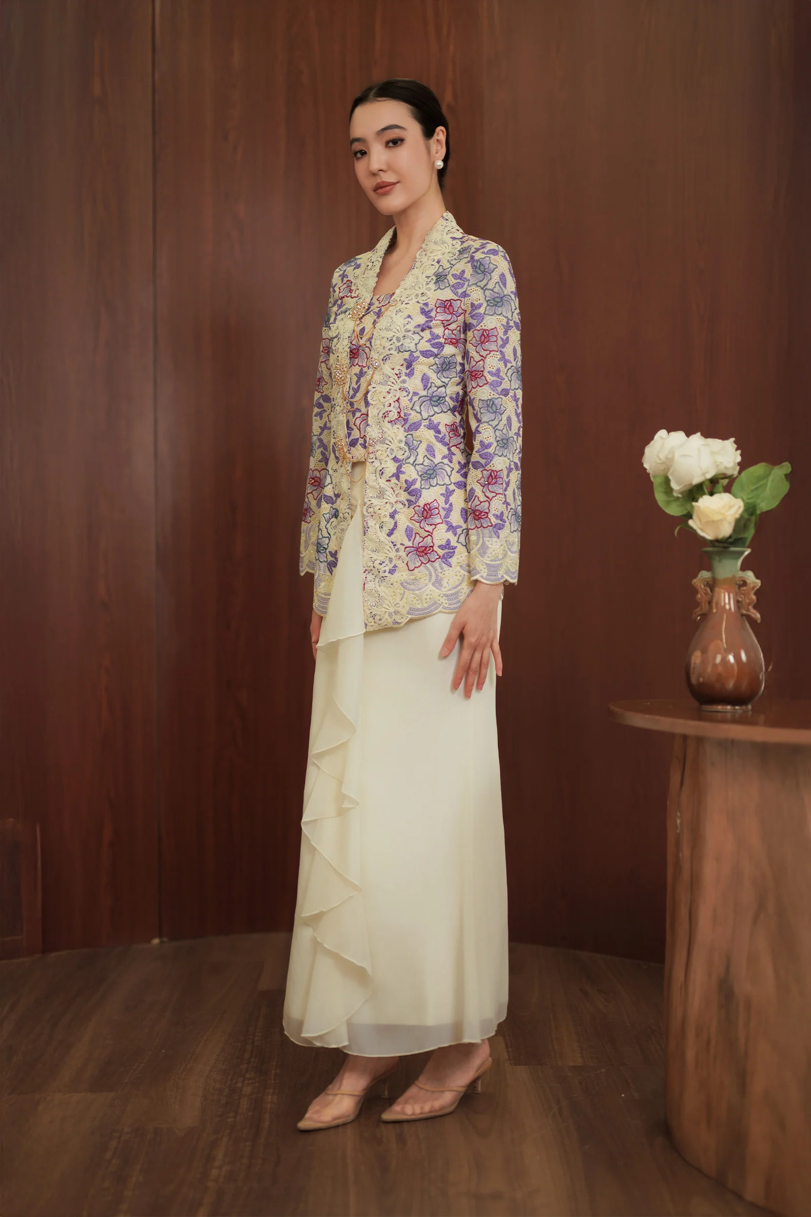 Éloise Demure Kebaya Set - Image 5