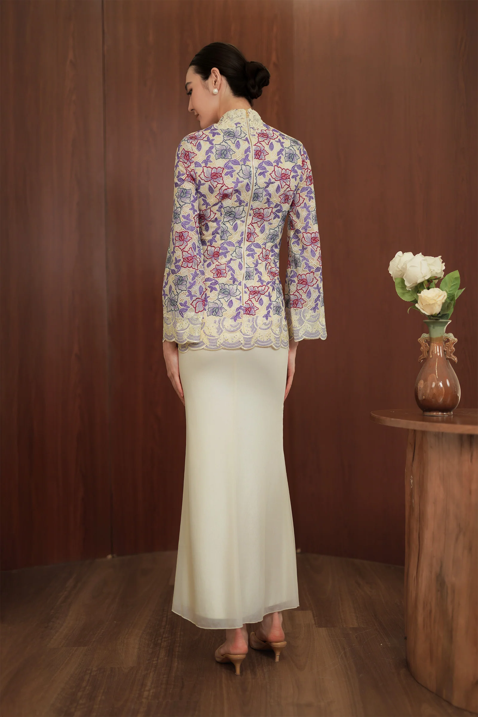 Éloise Demure Kebaya Set - Image 6