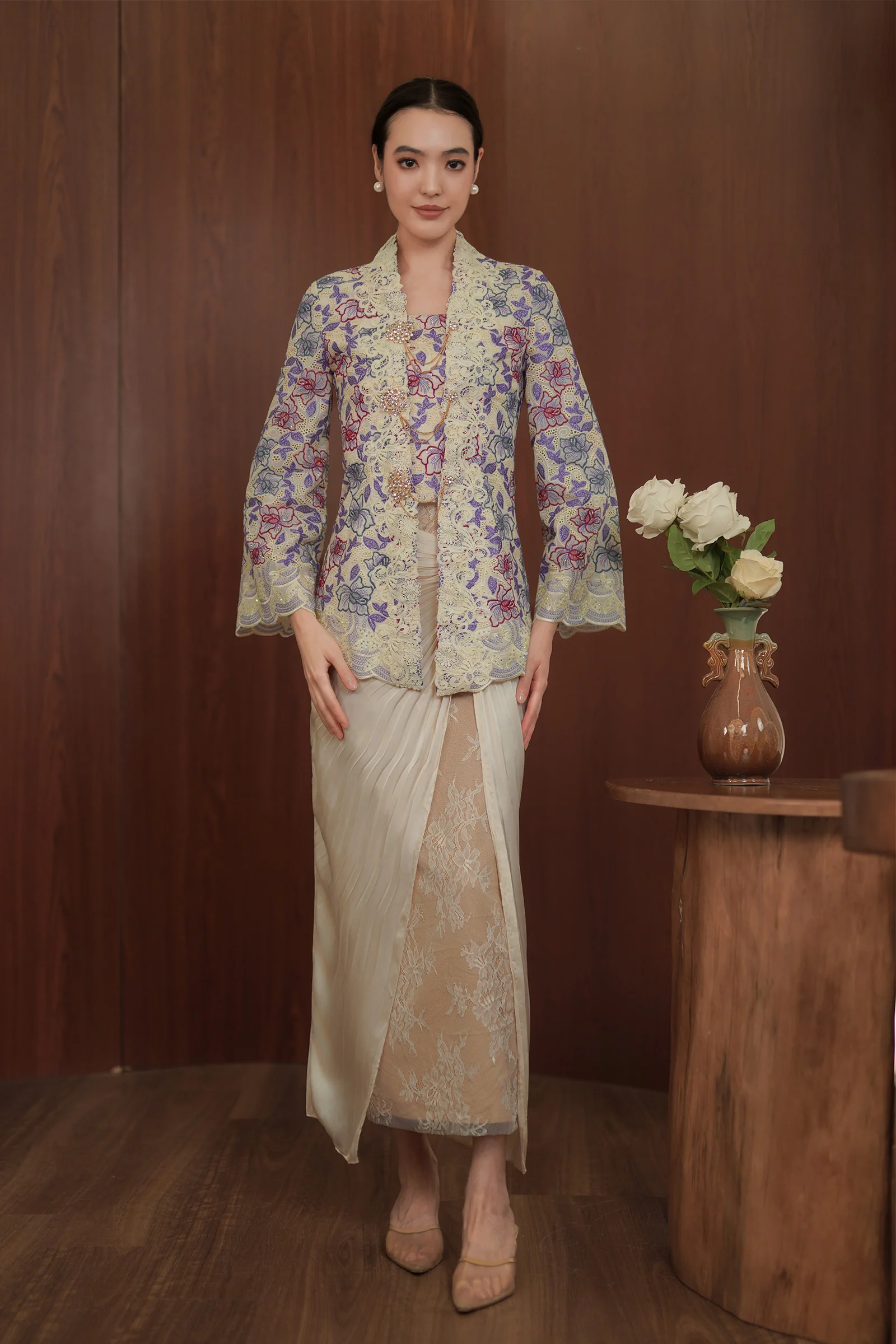 Éloise Heritage Kebaya Set - Image 5
