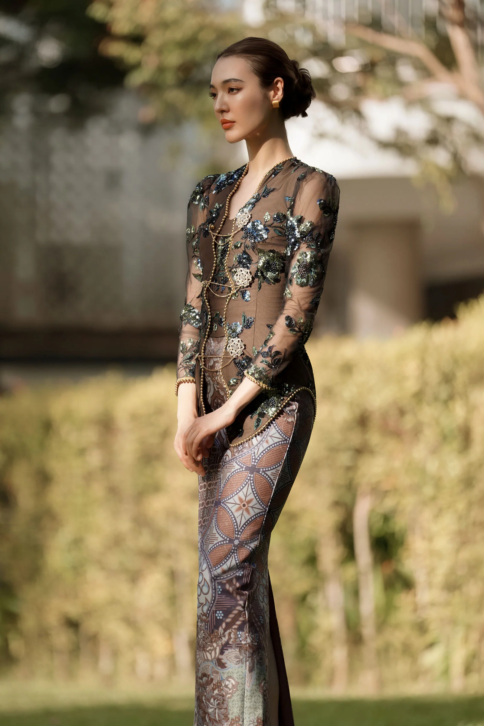 Soilera Kebaya Set (Black) - Image 15