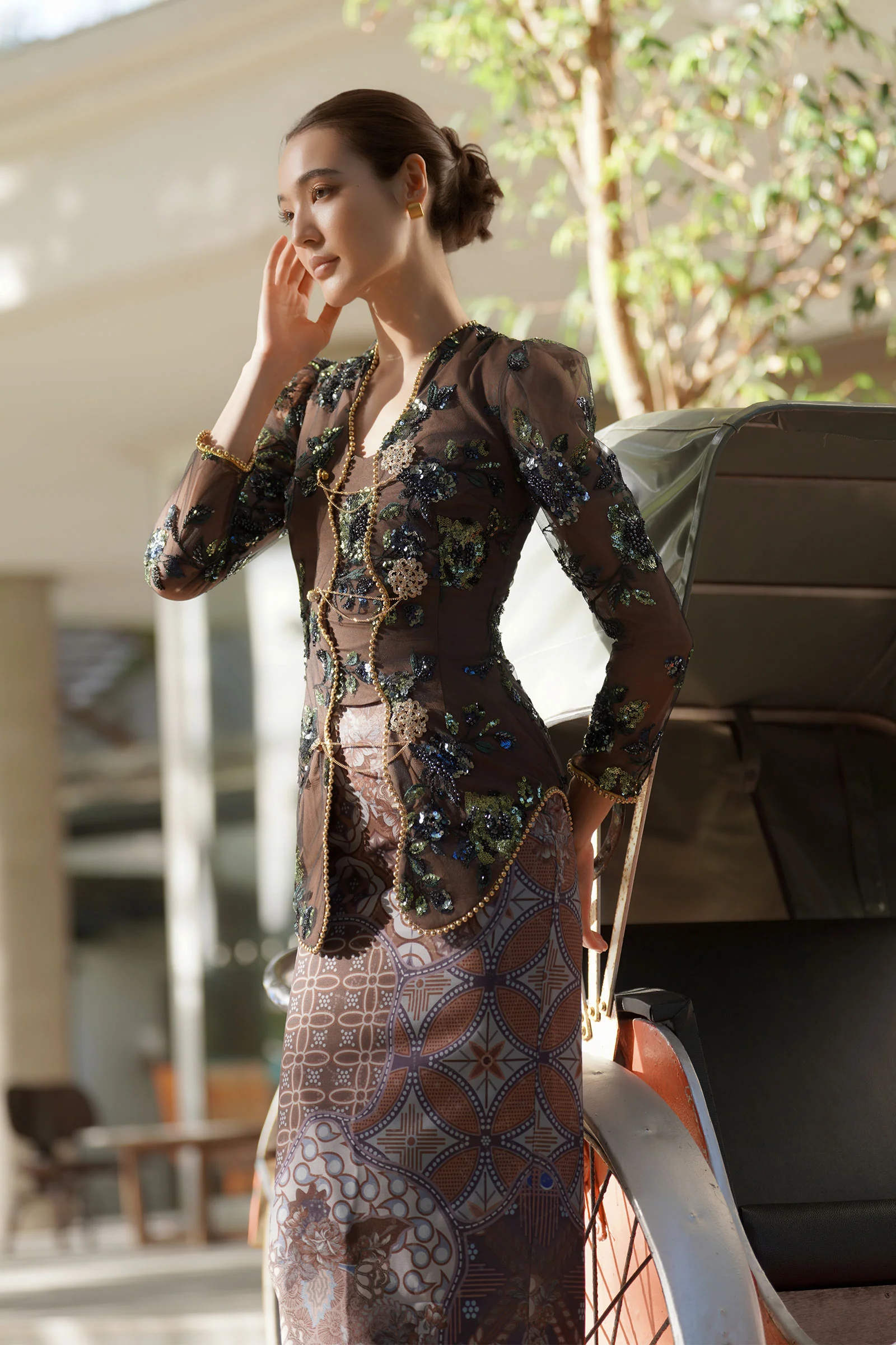 Soilera Kebaya Set (Black) - Image 25
