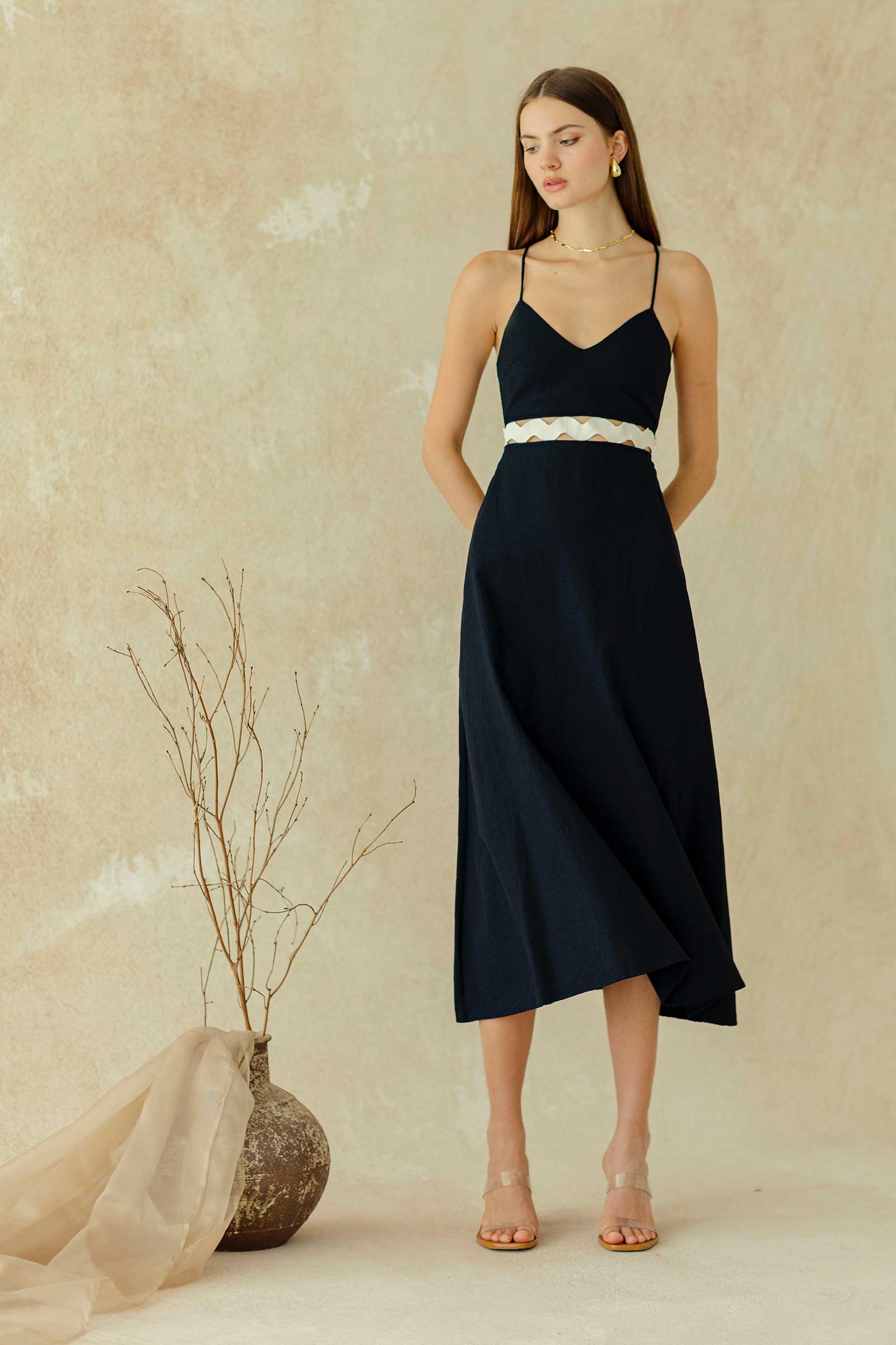 Danean (Black) - Image 3