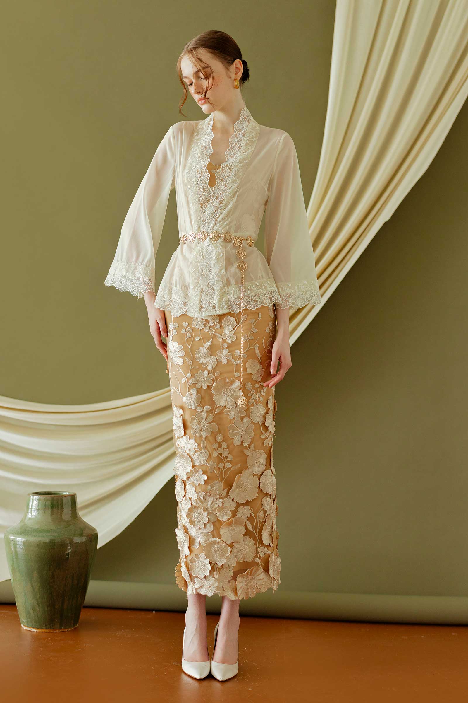 Ratu Kebaya Set - Image 11
