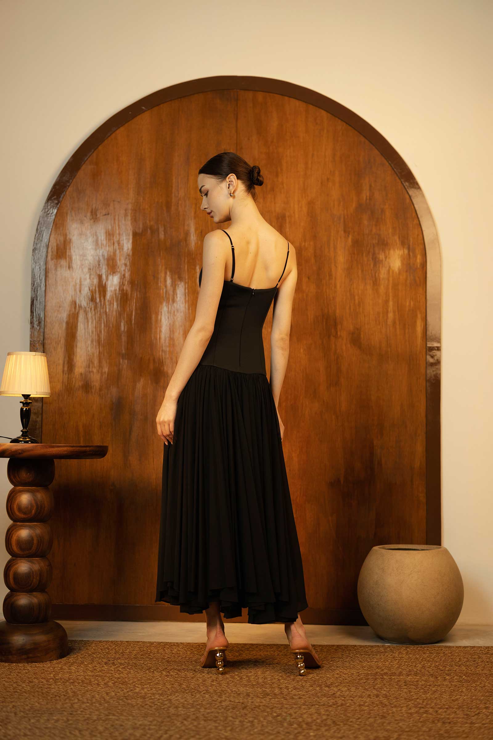 Vella (Black) - Image 10