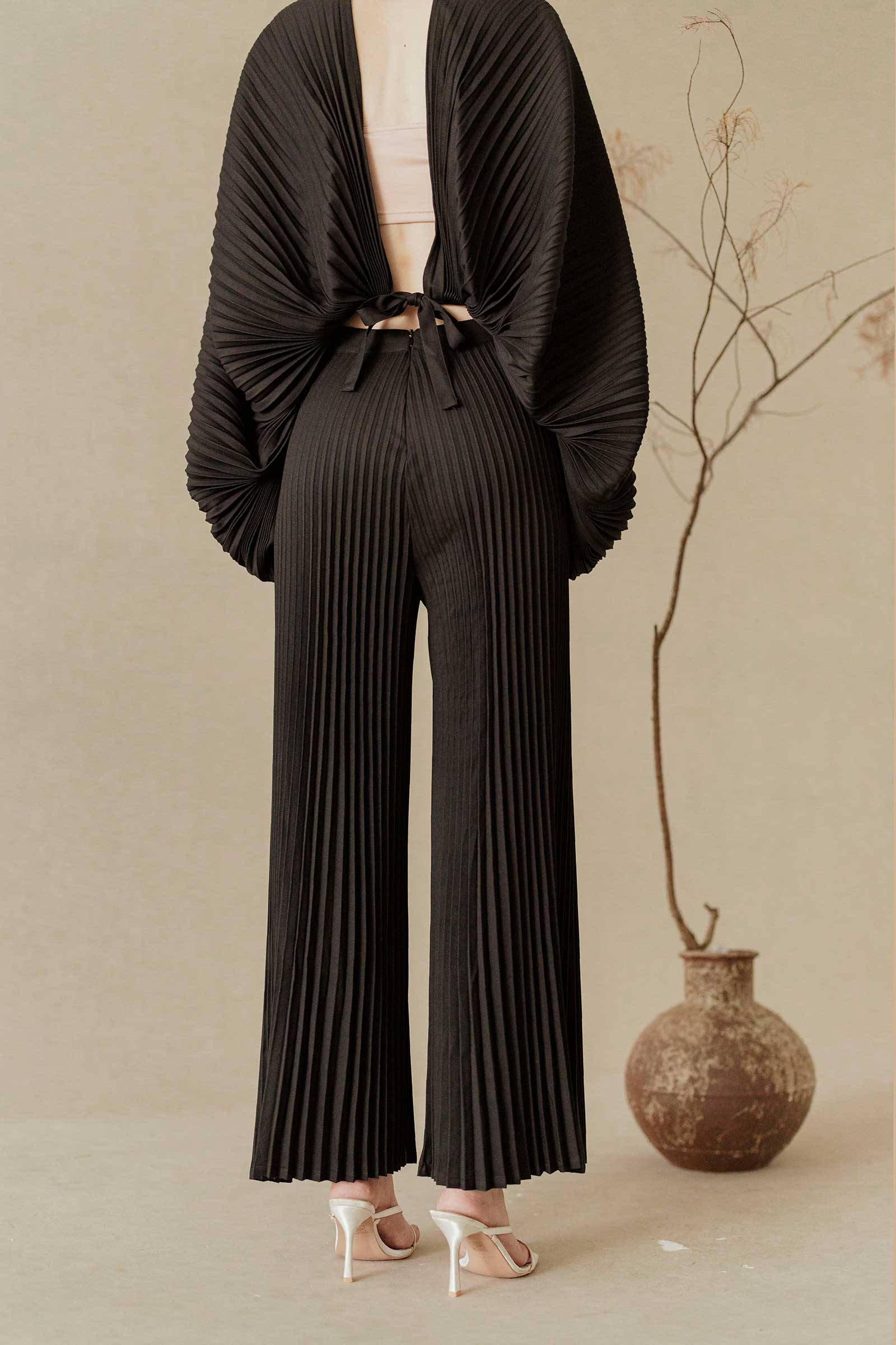 Derre Pleated Pants (Black) - Image 3