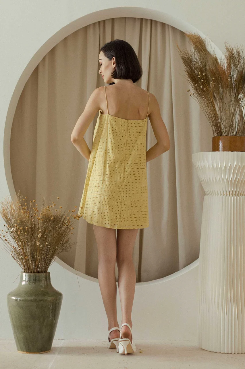 Dirione (Pale Yellow) - Image 2