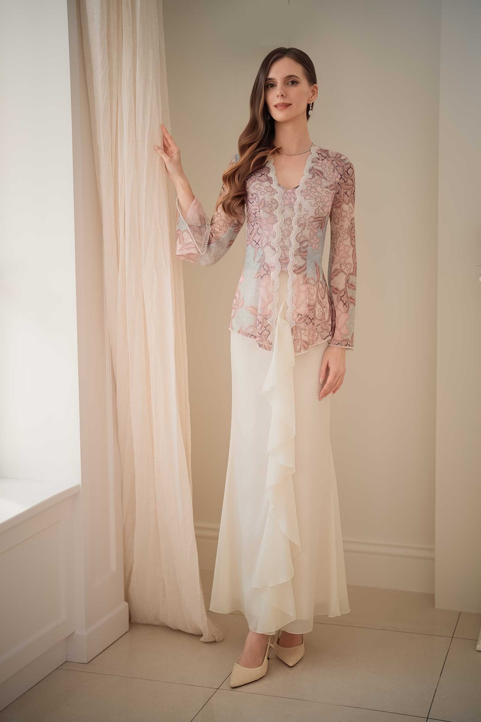 Lotus Kebaya Top (Pink) - Image 9