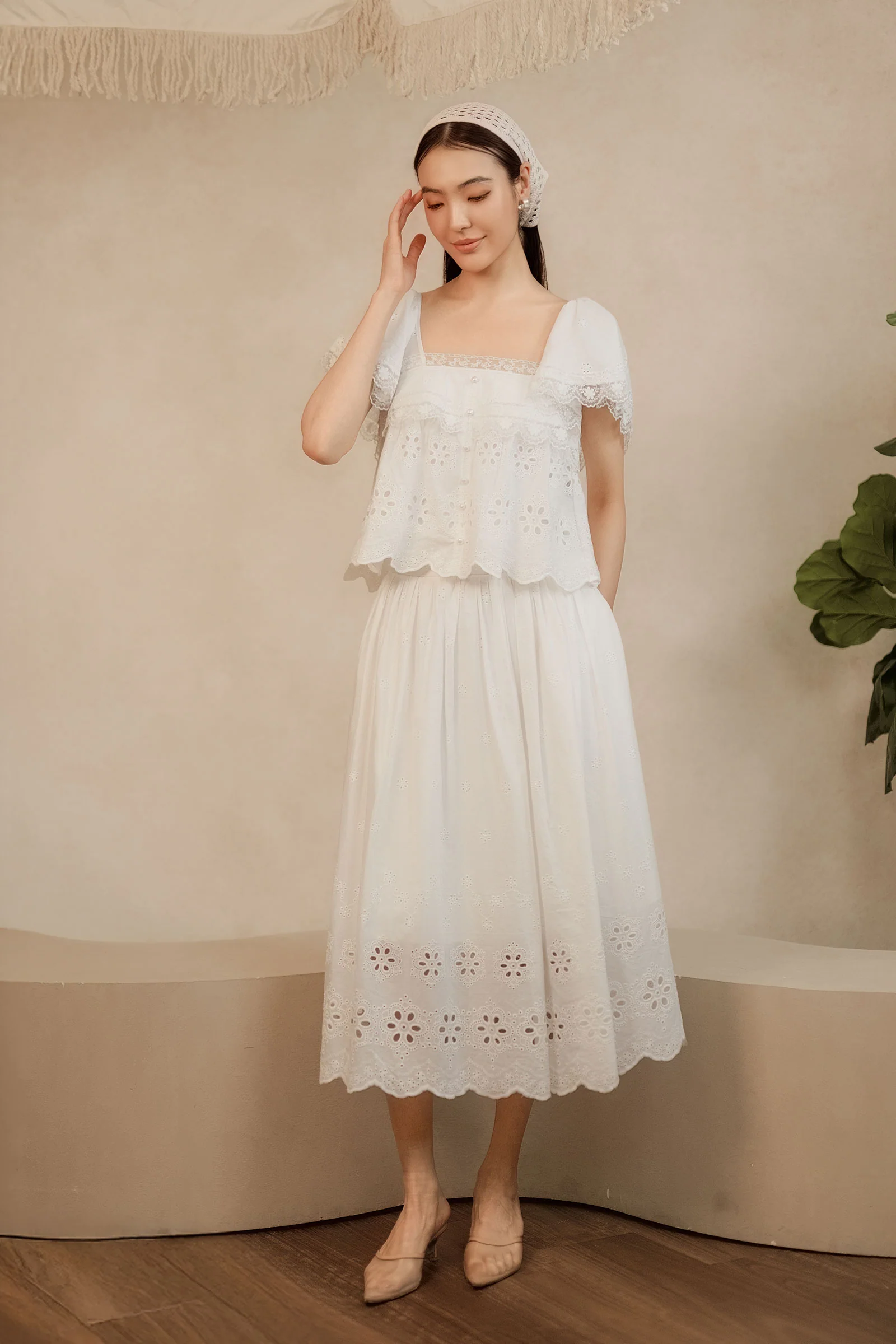 Solène Broderie Top (White) - Image 17