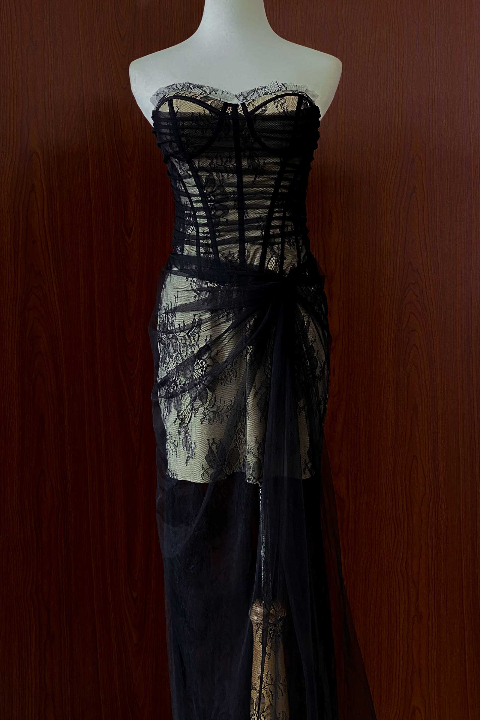 Diasiz Gown (Black) - Image 16