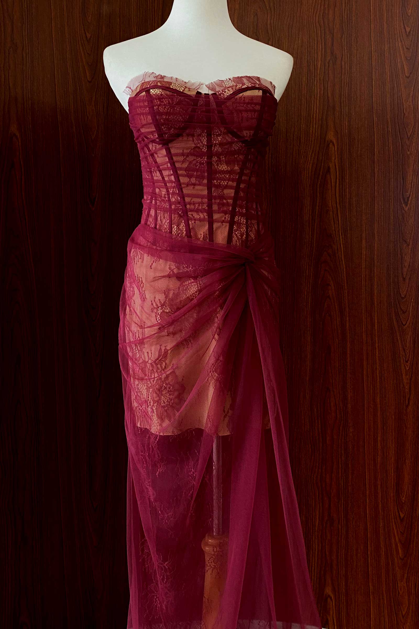 Diasiz Gown (Red) - Image 12