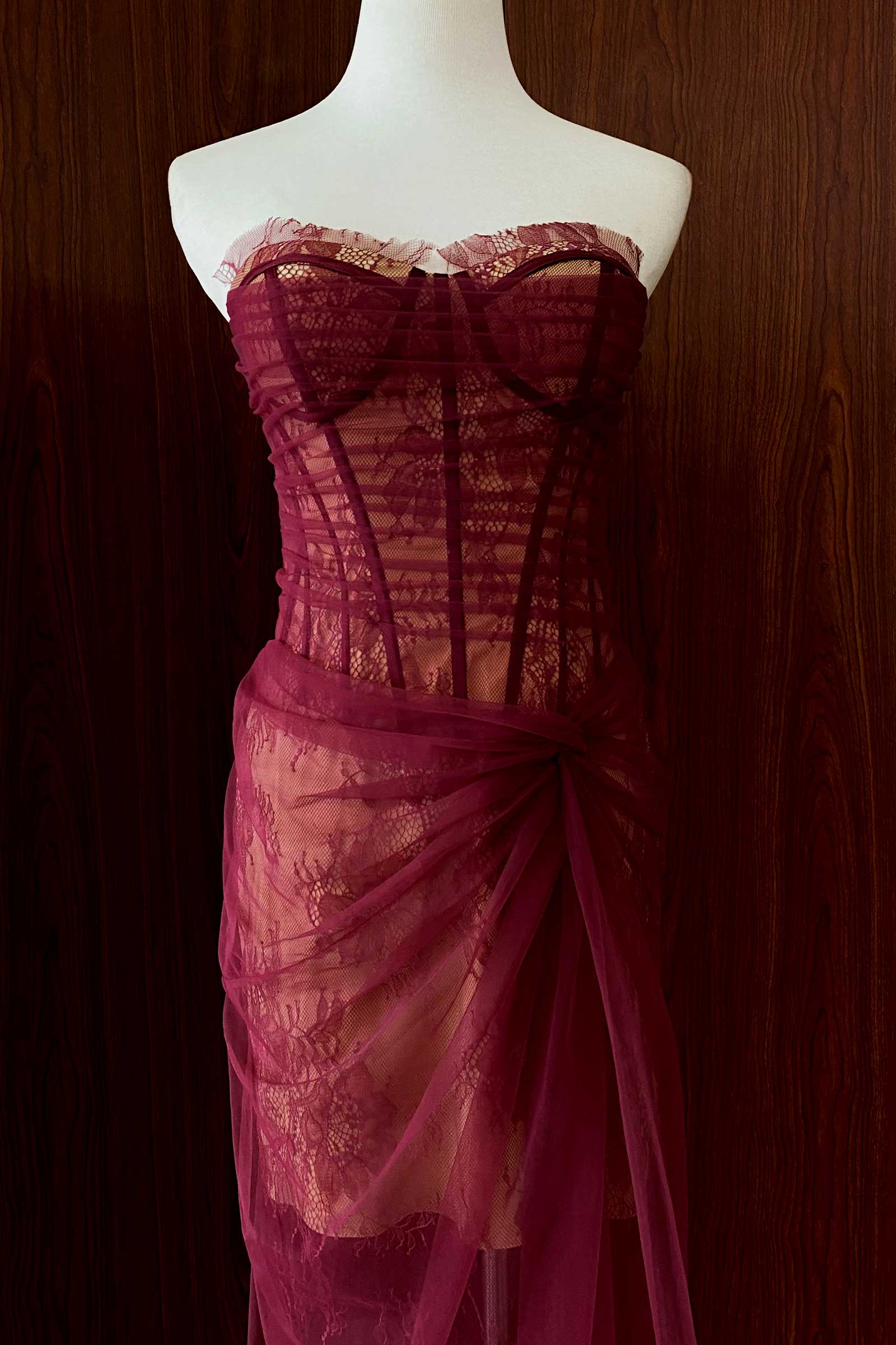 Diasiz Gown (Red) - Image 14
