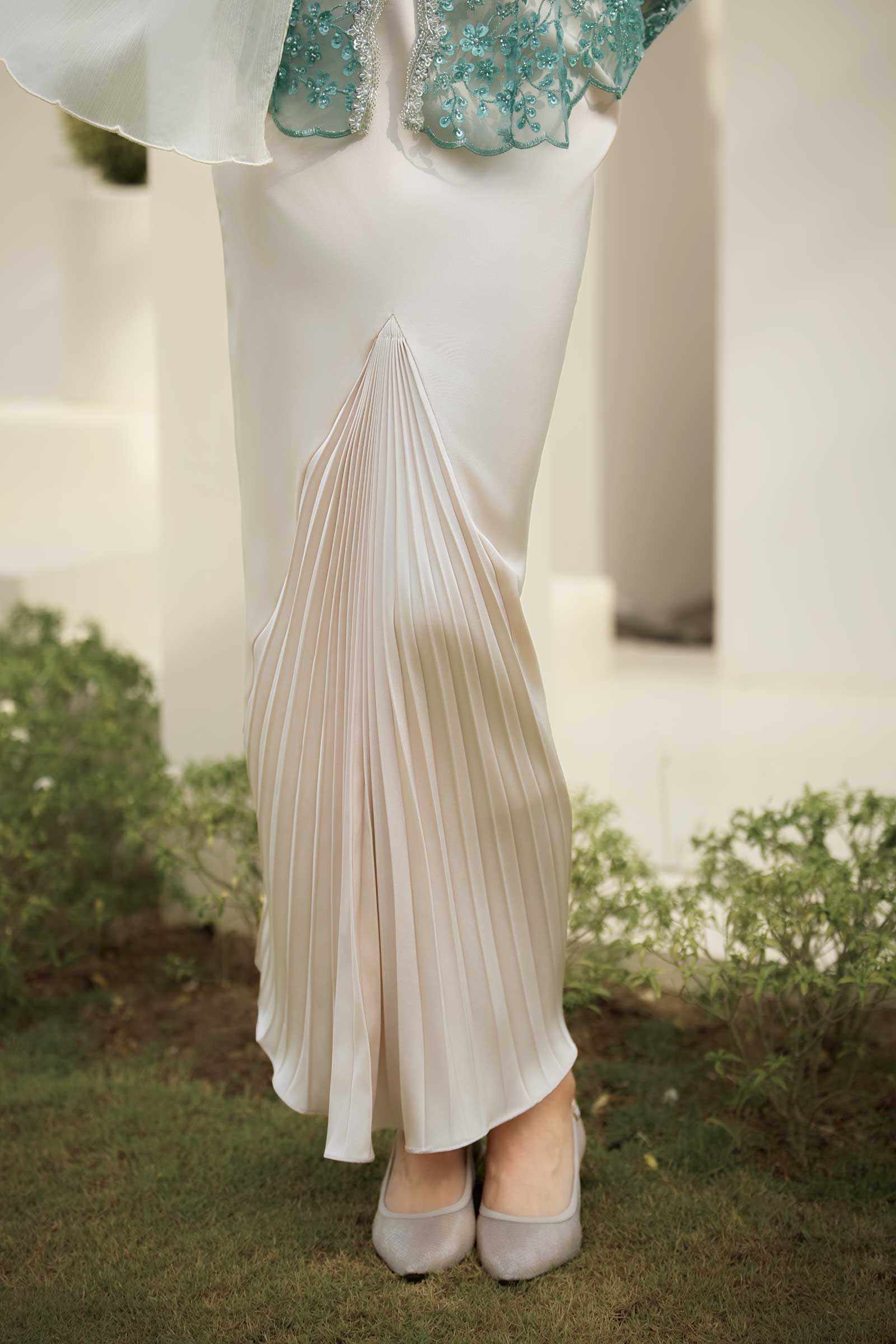 Zamrud Skirt (Champagne) - Image 3